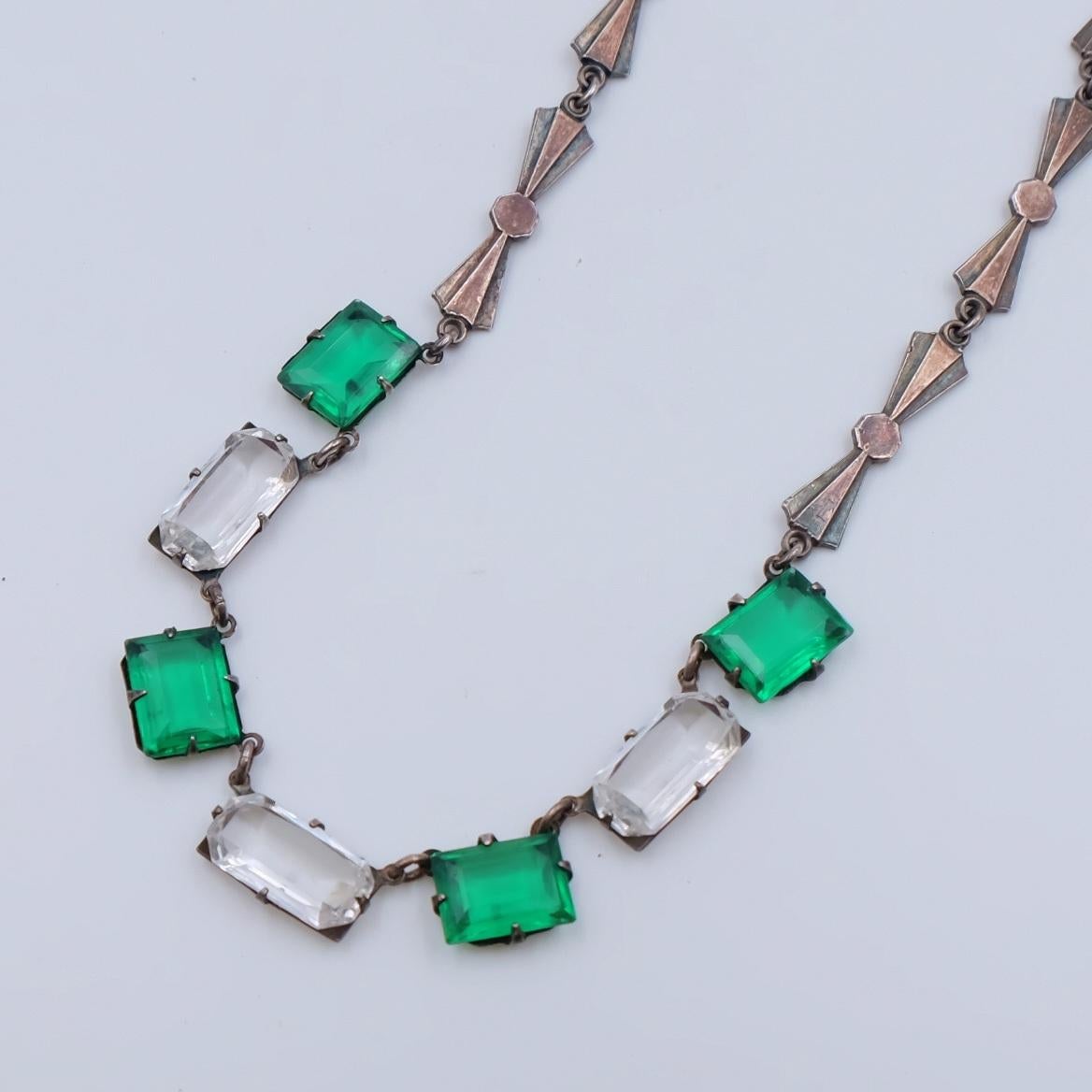 Antique Faux Emerald Necklace Art Deco Necklace 1930's In Good Condition For Sale In Austin, TX