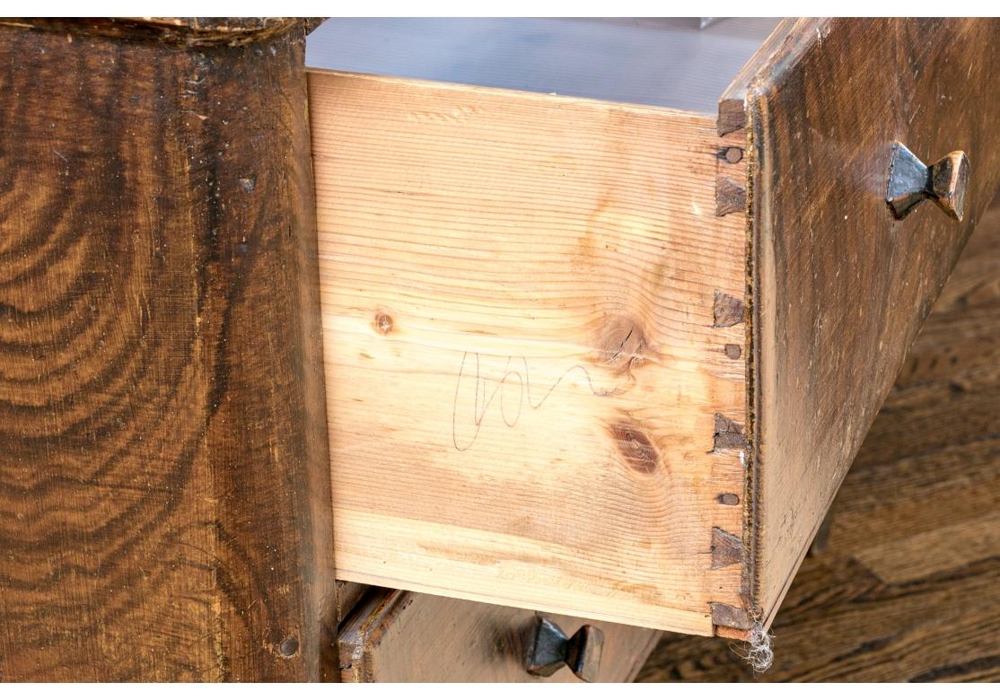 Antike Faux Grain gemalt Wood Kommode von Schubladen (Gemalt) im Angebot