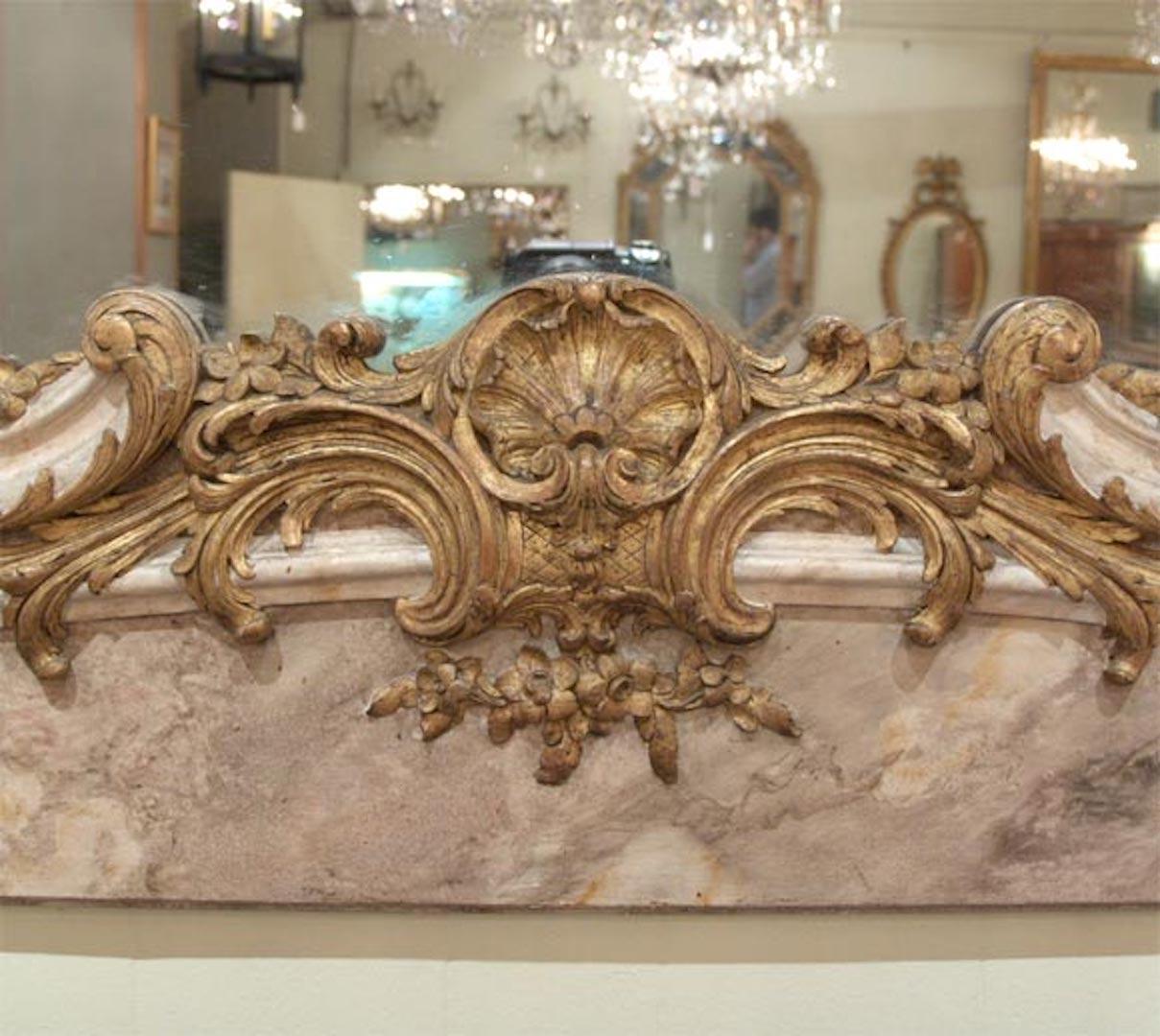 Antique Faux Marble and Giltwood Trumeau In Good Condition For Sale In New Orleans, LA