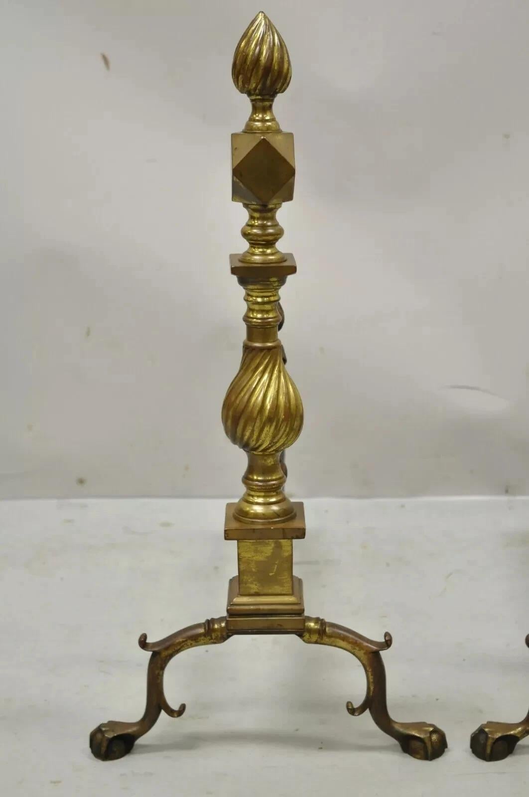 Androni antichi in ottone Feder con gambe a ramo e Ball and Ball a spirale - Coppia in vendita 3