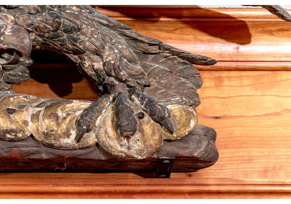 Federale Antique Federal Carved And Gilt Finished Eagle in vendita
