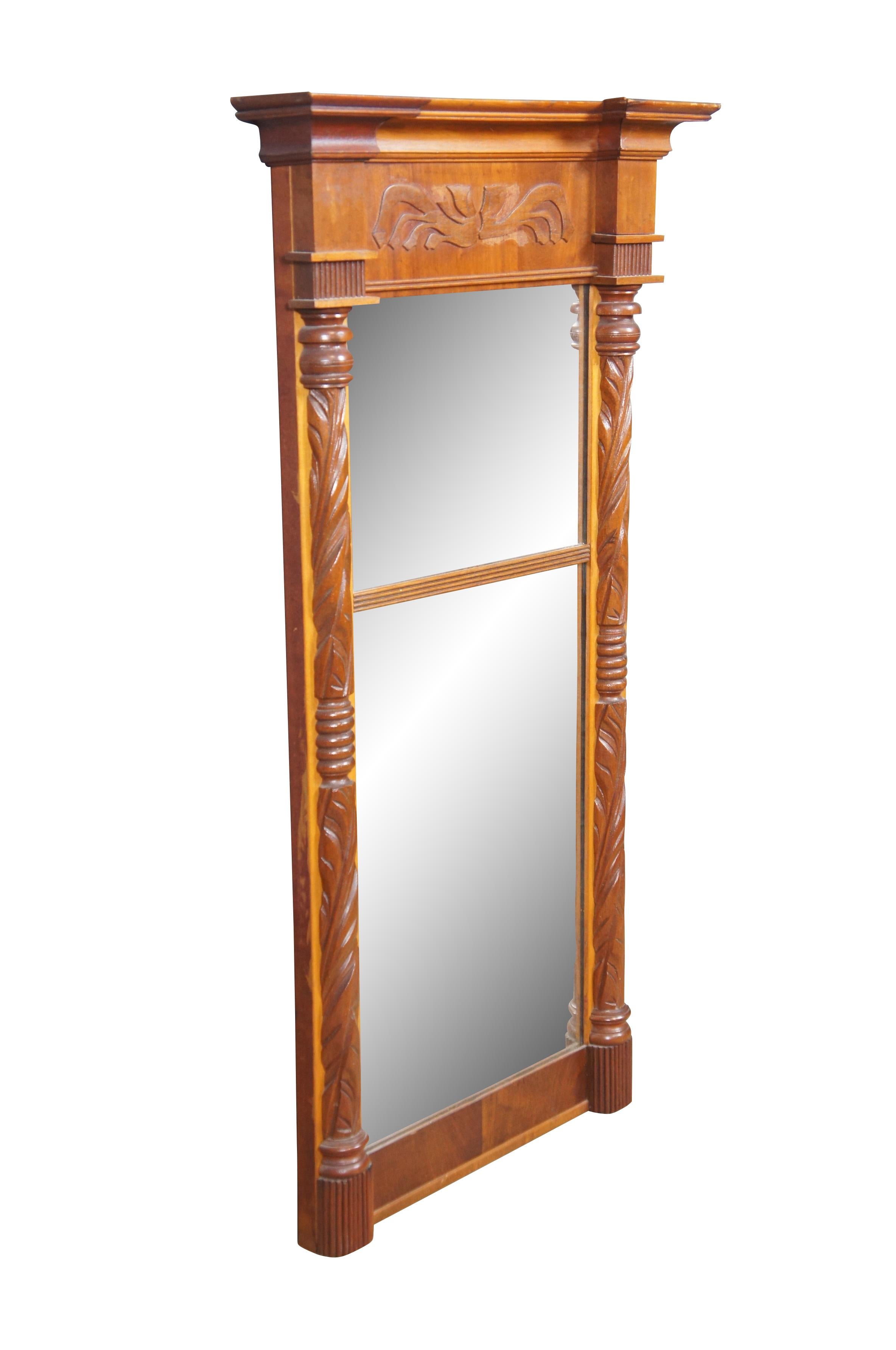 Antiguo Espejo de Mantel Federal de Caoba Tallada Trumeau Pier de 35 en Bastante bueno estado para la venta en Dayton, OH