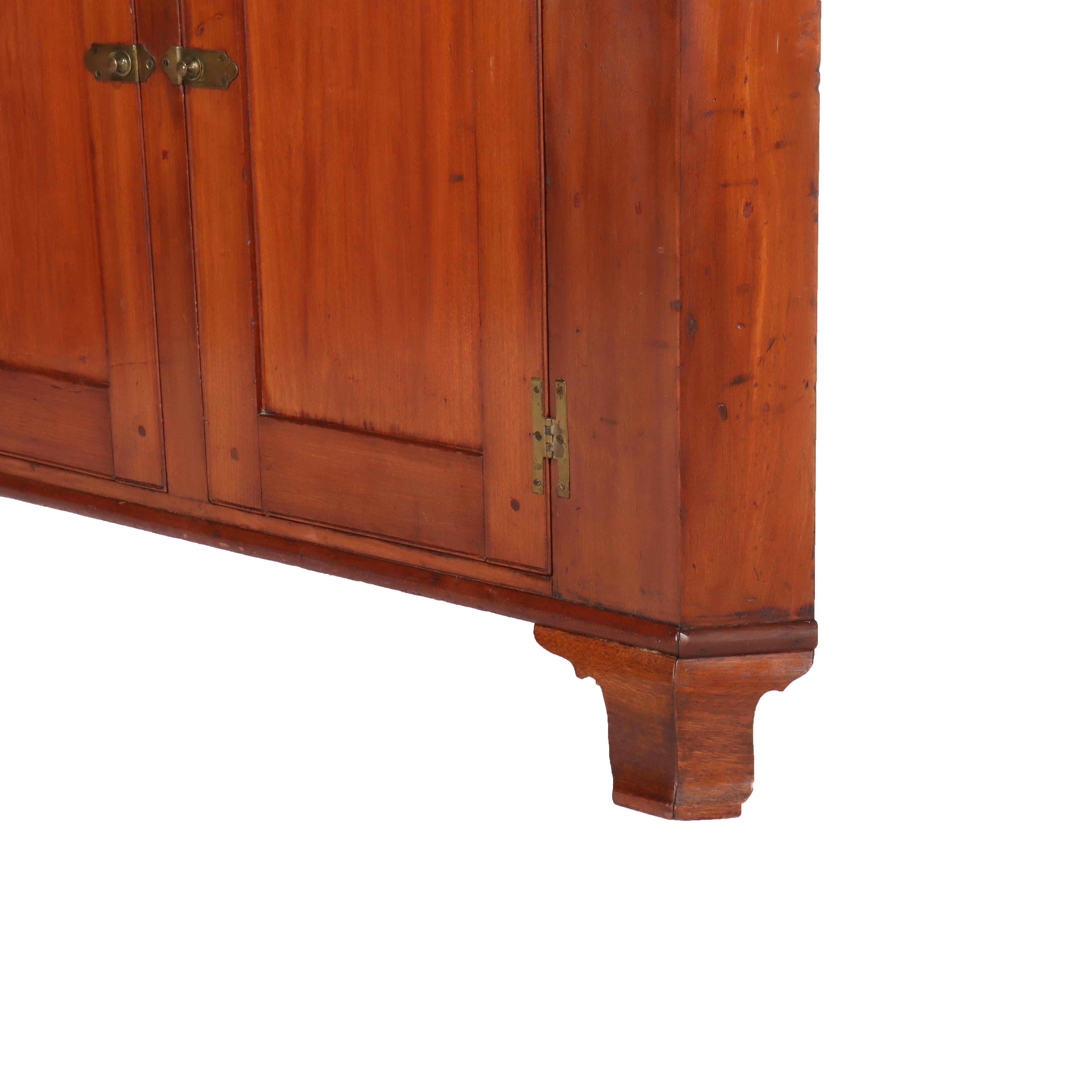 Antique Federal Cherry Hepplewhite Corner Cabinet C1840 In Good Condition For Sale In Big Flats, NY