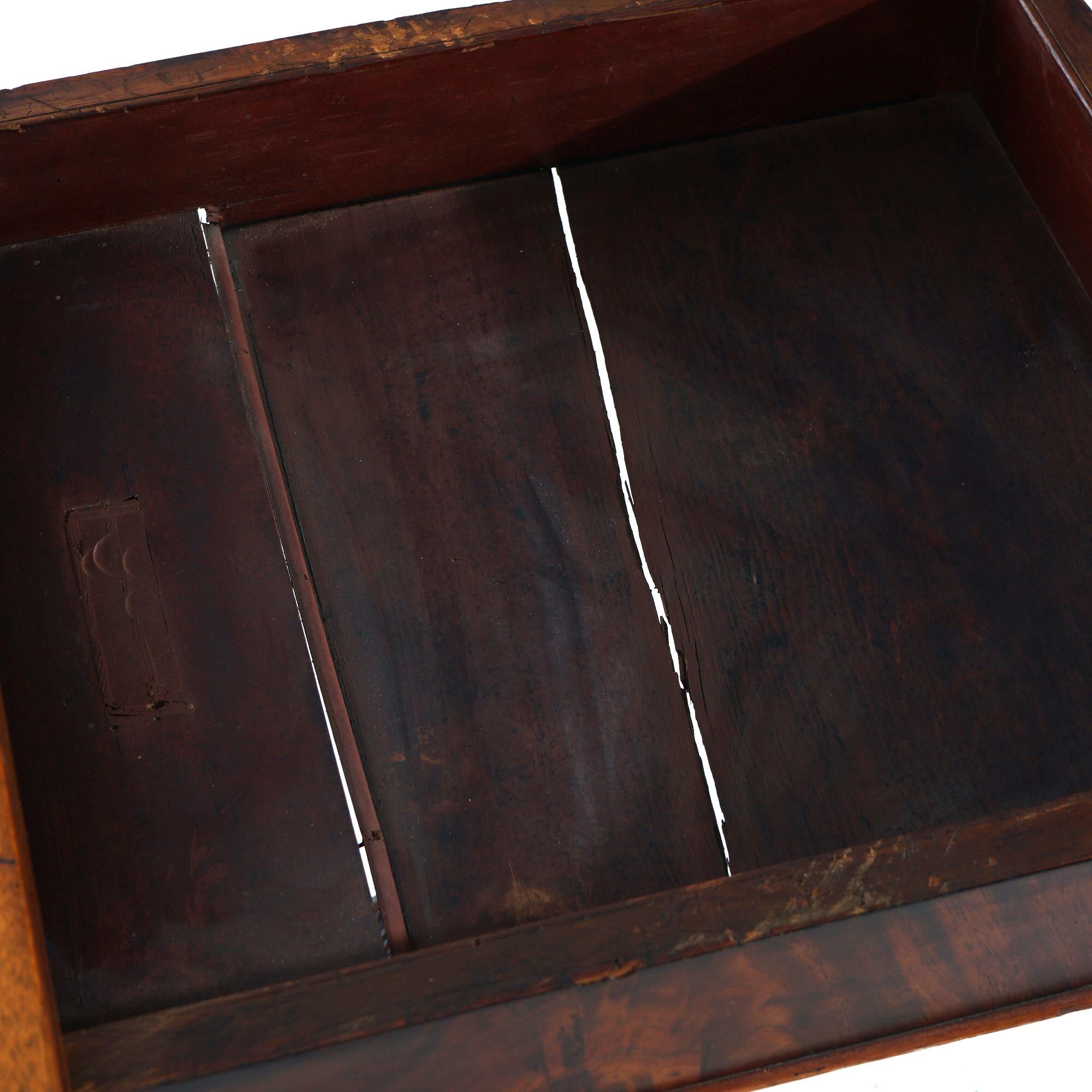 Ancienne table à cartes en acajou sculpté de style Feder Duncan Phyfe C1830 en vente 2