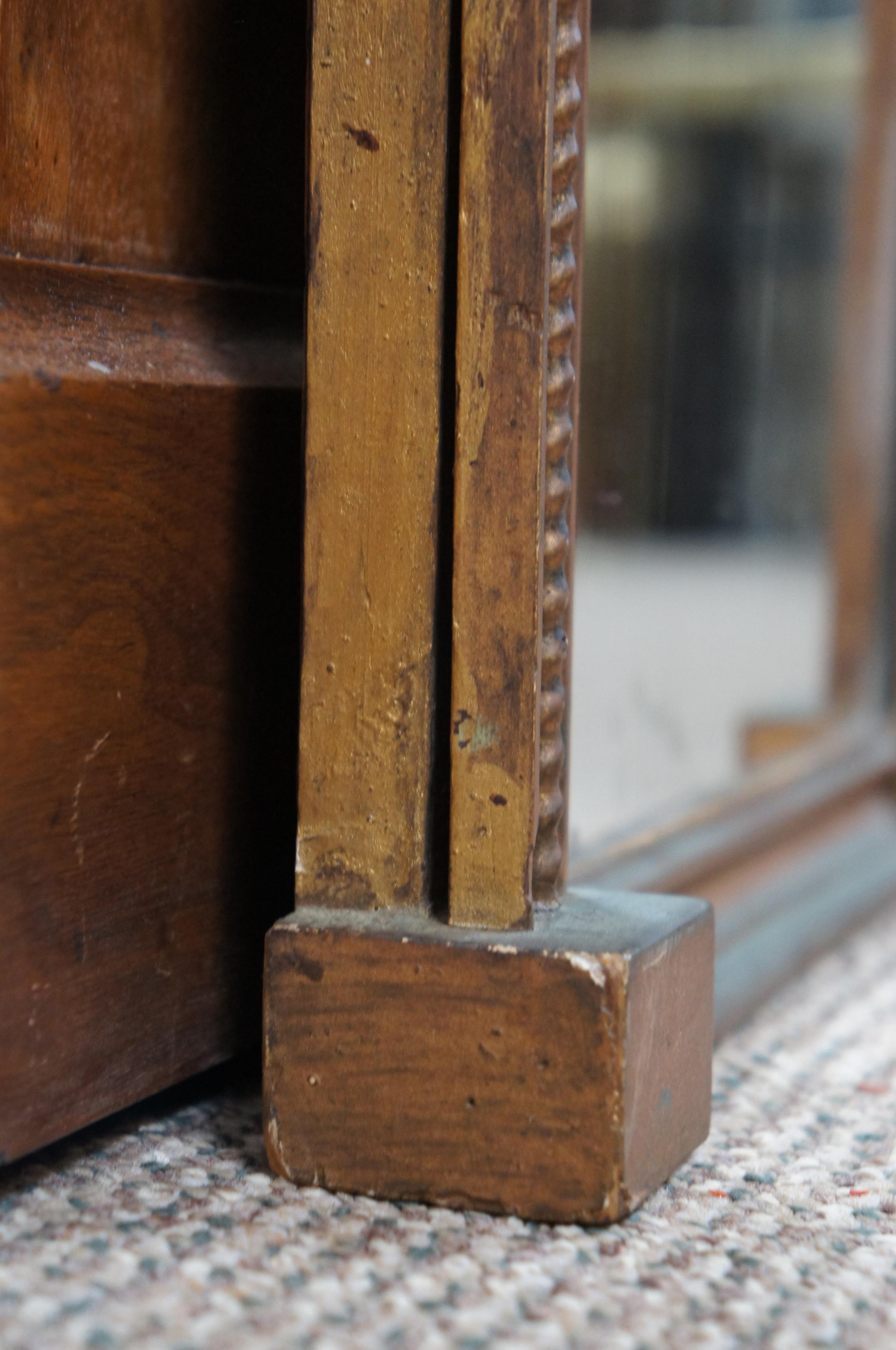 Miroir Antique miroir de pilier Trumeau en bois doré peint à l'envers, style Regency en vente