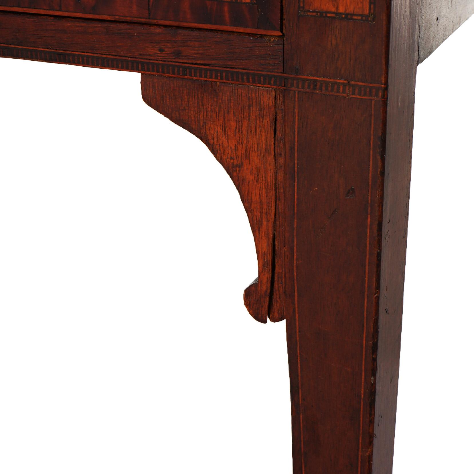 Antiker Federal Hepplewhite Sekretär-Schreibtisch aus Vogelaugenahorn und Mahagoni, C1840 im Angebot 14