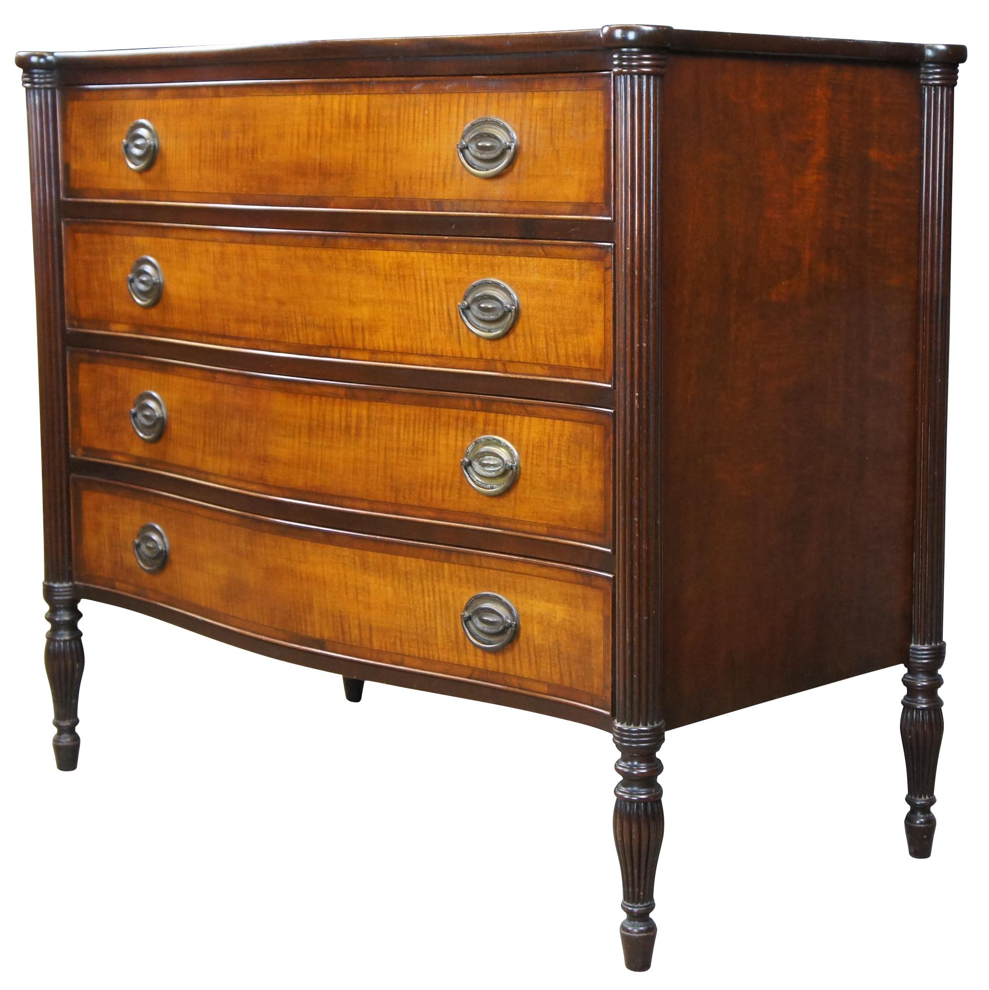 Antique Federal Inlaid Mahogany Flame Birch Serpentine Chest of Drawers Dresser In Good Condition In Dayton, OH