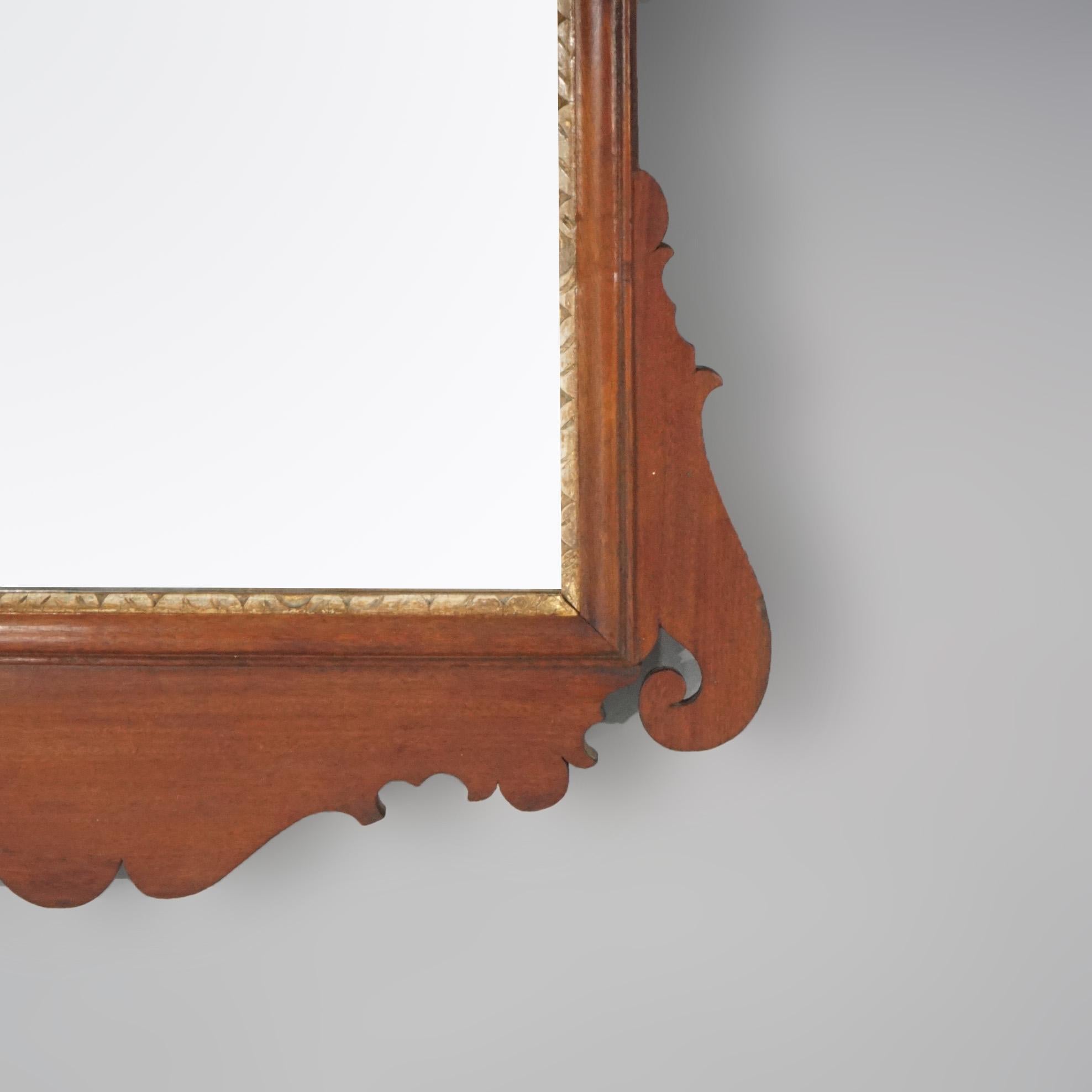Antique Federal Mahogany Figural Wall Mirror with Gilt Eagle, 19th Century In Good Condition For Sale In Big Flats, NY