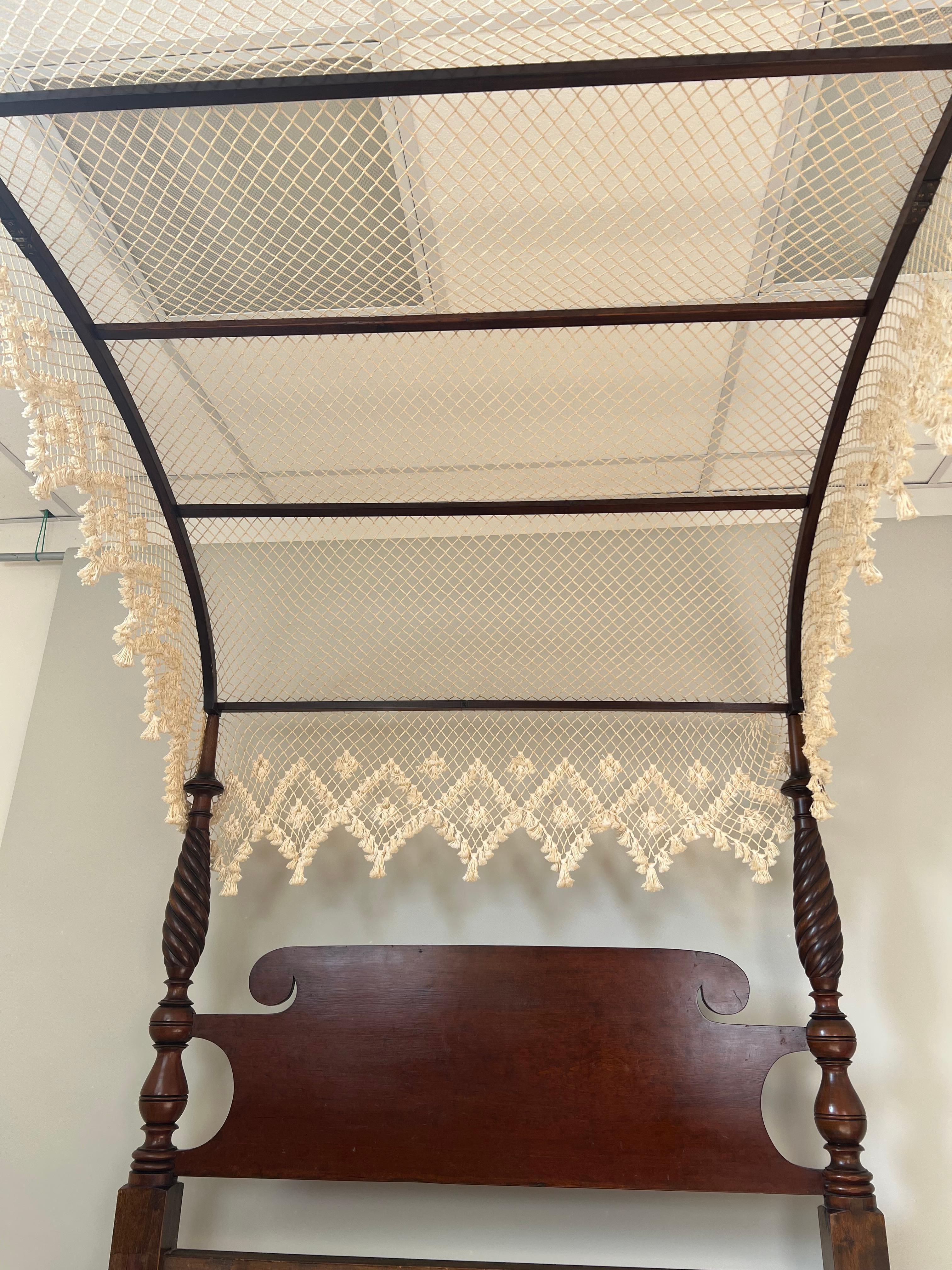 Early 19th Century Antique Federal Period Mahogany Full Size Canopy Bed  c. 1820