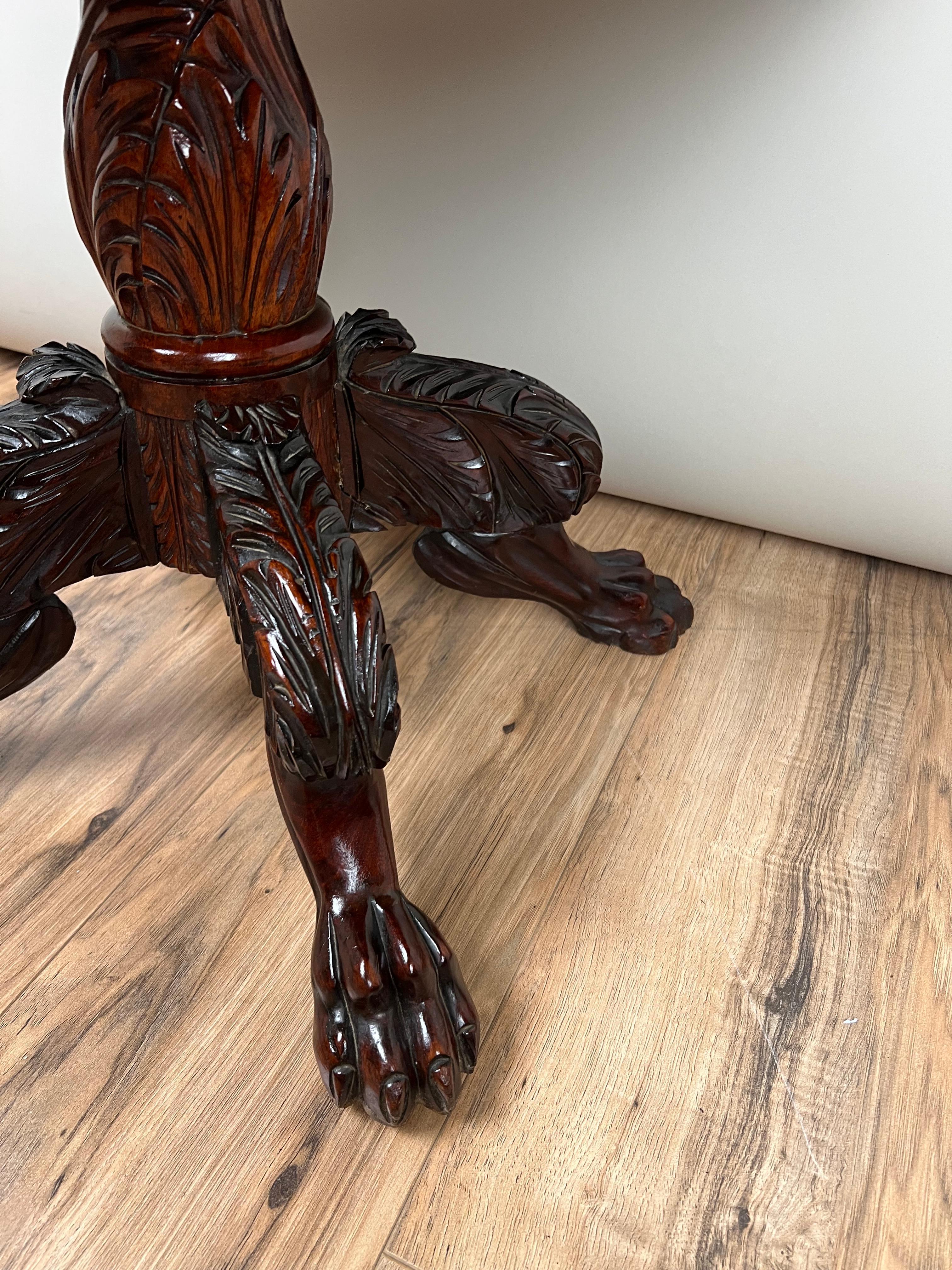 Antique Federal Period Mahogany Three Drawer Stand with Embossed Pulls c. 1820 For Sale 2