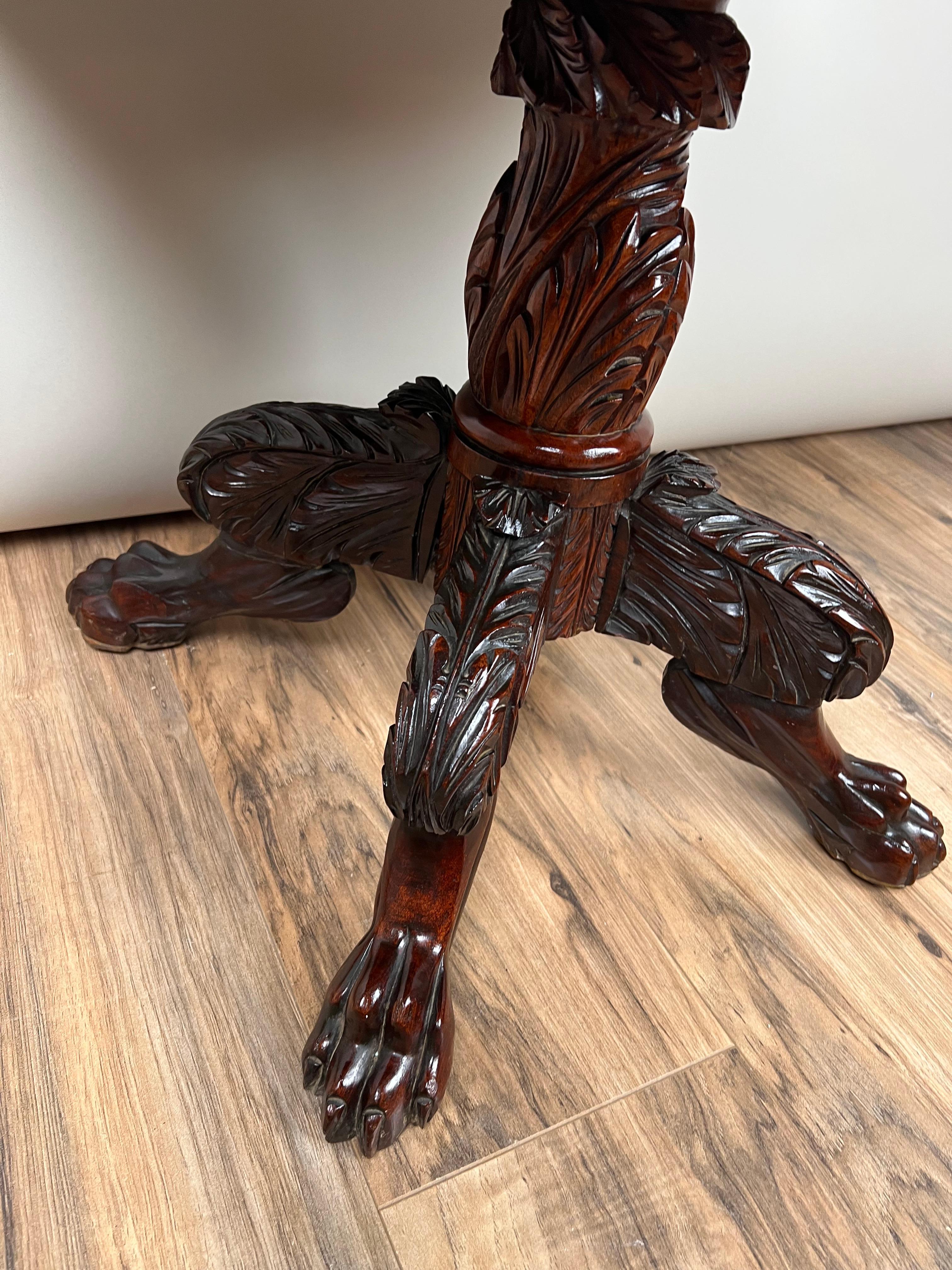 Antique Federal Period Mahogany Three Drawer Stand with Embossed Pulls c. 1820 For Sale 3