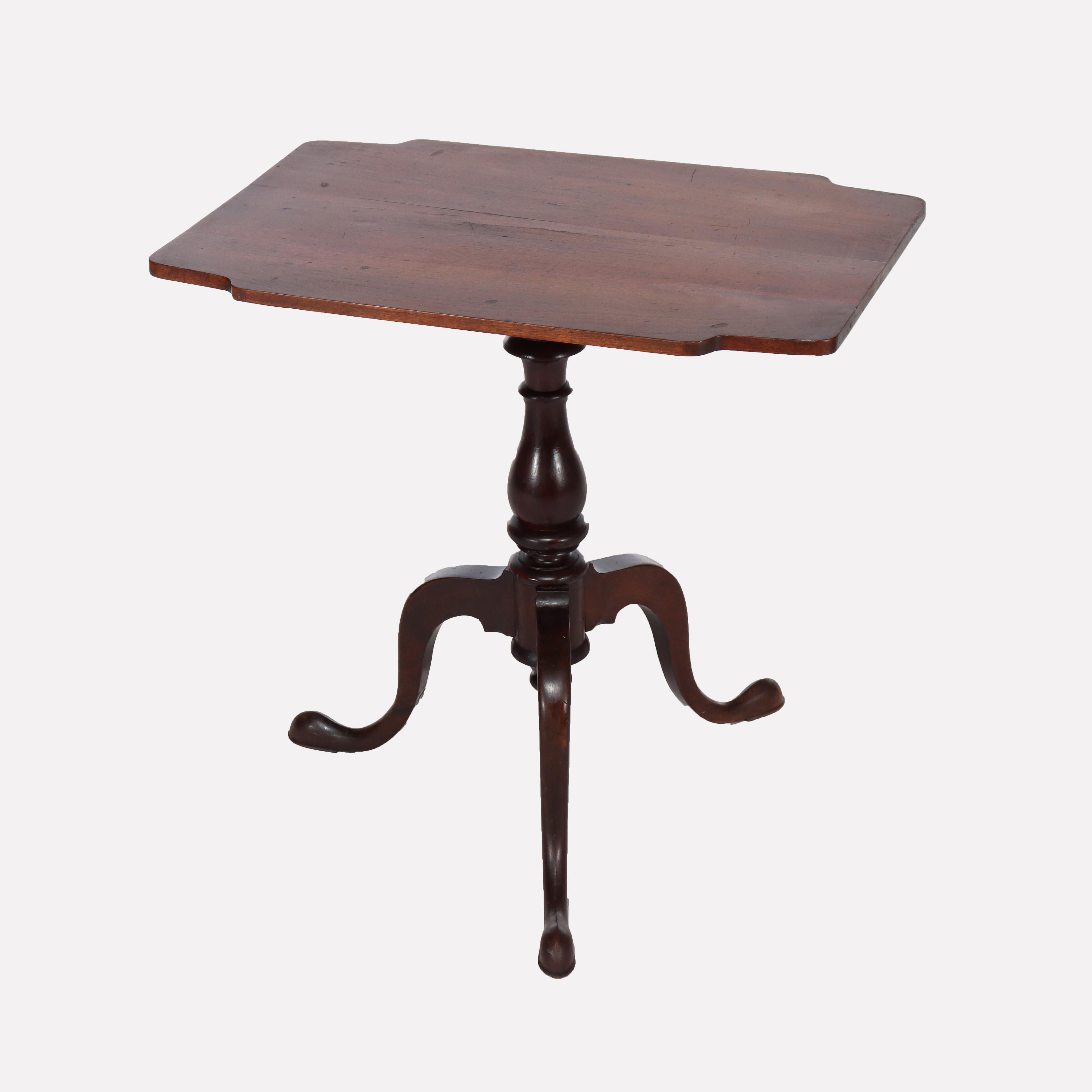 Antique Federal Queen Anne Cherry Candle Stand 19thC In Good Condition For Sale In Big Flats, NY