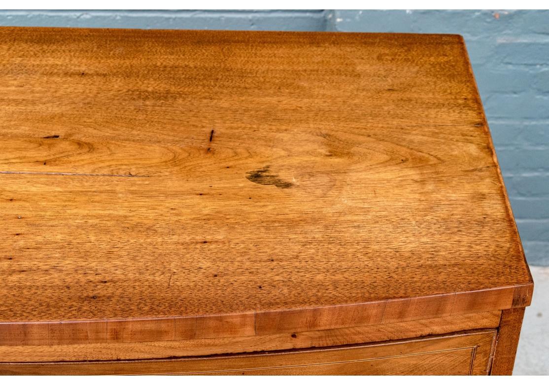 Arcón antiguo de caoba labrada de estilo federal para restaurar Incrustación en venta