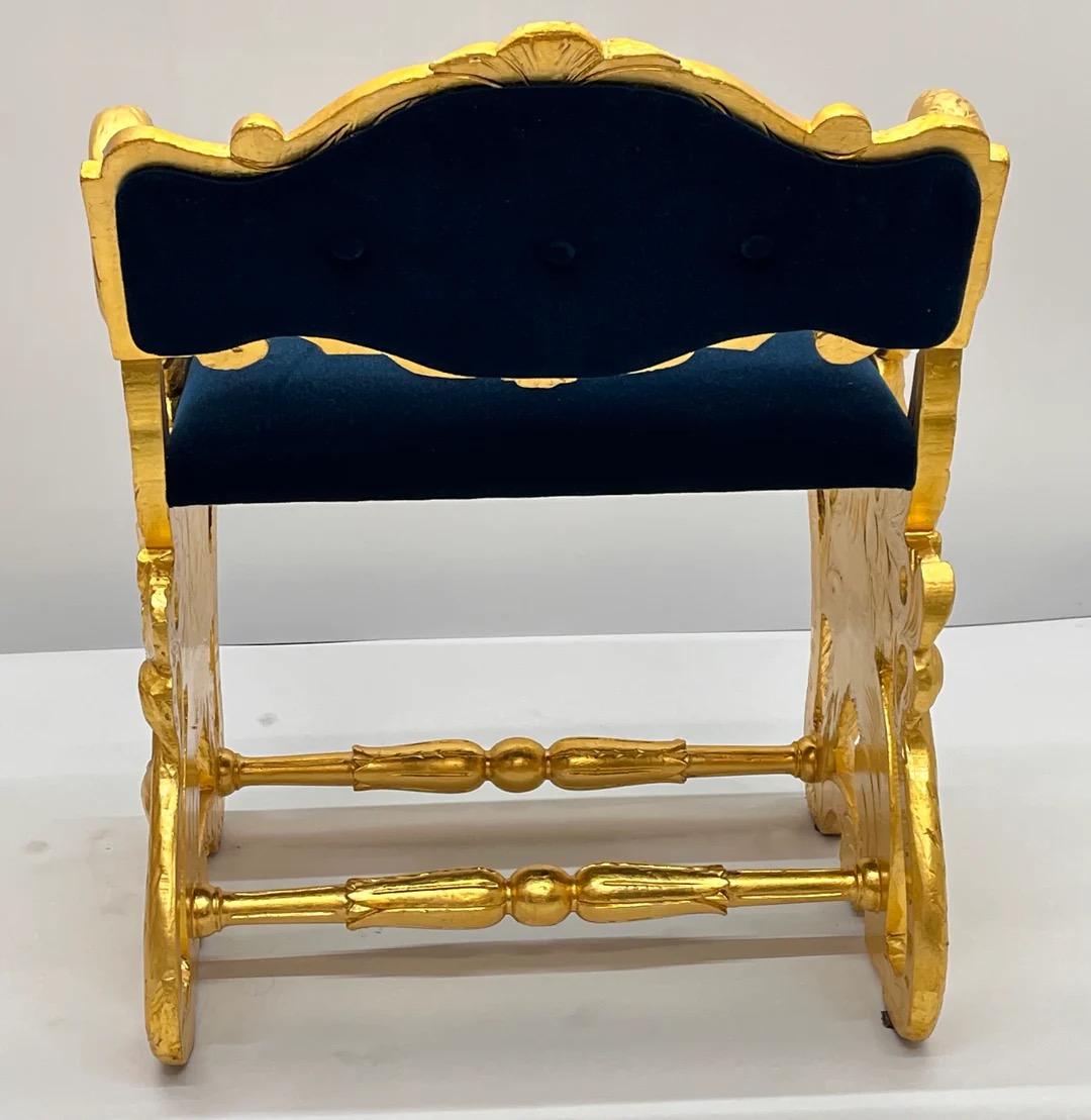 Antique Banc en mohair de style fédéral, sculpté et doré, représentant un cygne et un aigle en vente 5
