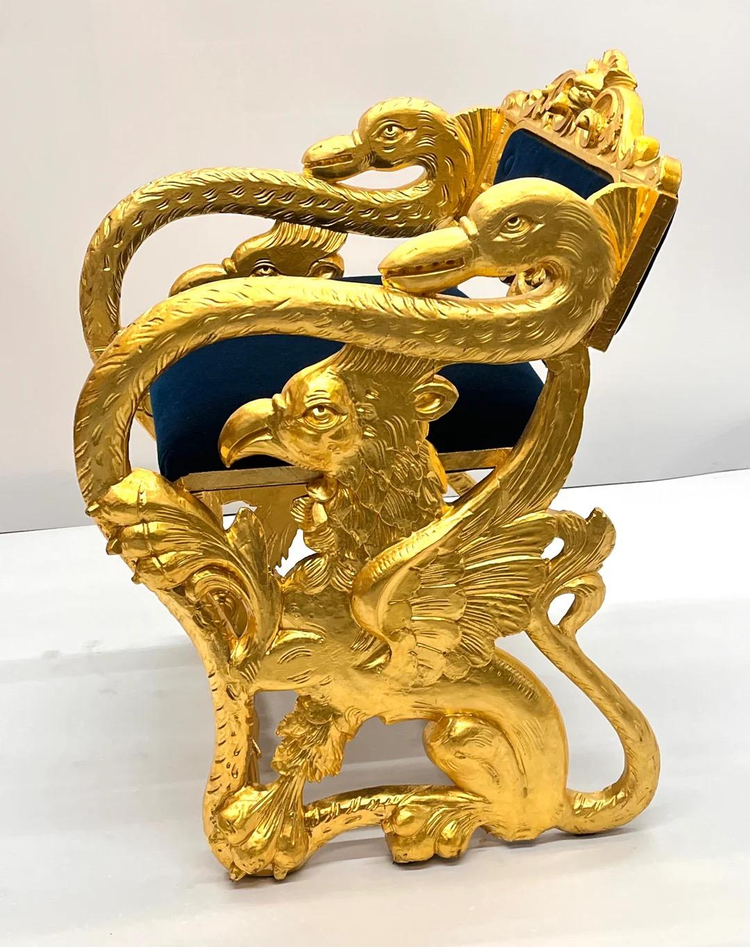 Antique Banc en mohair de style fédéral, sculpté et doré, représentant un cygne et un aigle Bon état - En vente à Chicago, IL