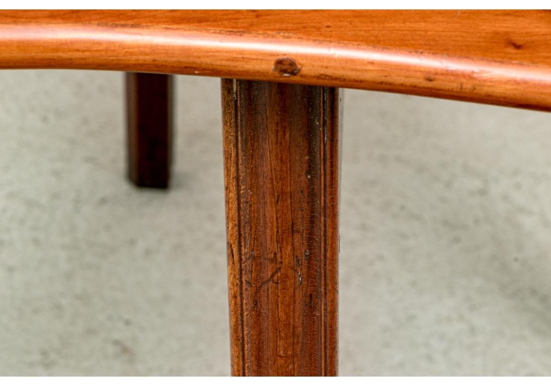 Fédéral Ancienne table à abattant papillon en cerisier de style Feder en vente