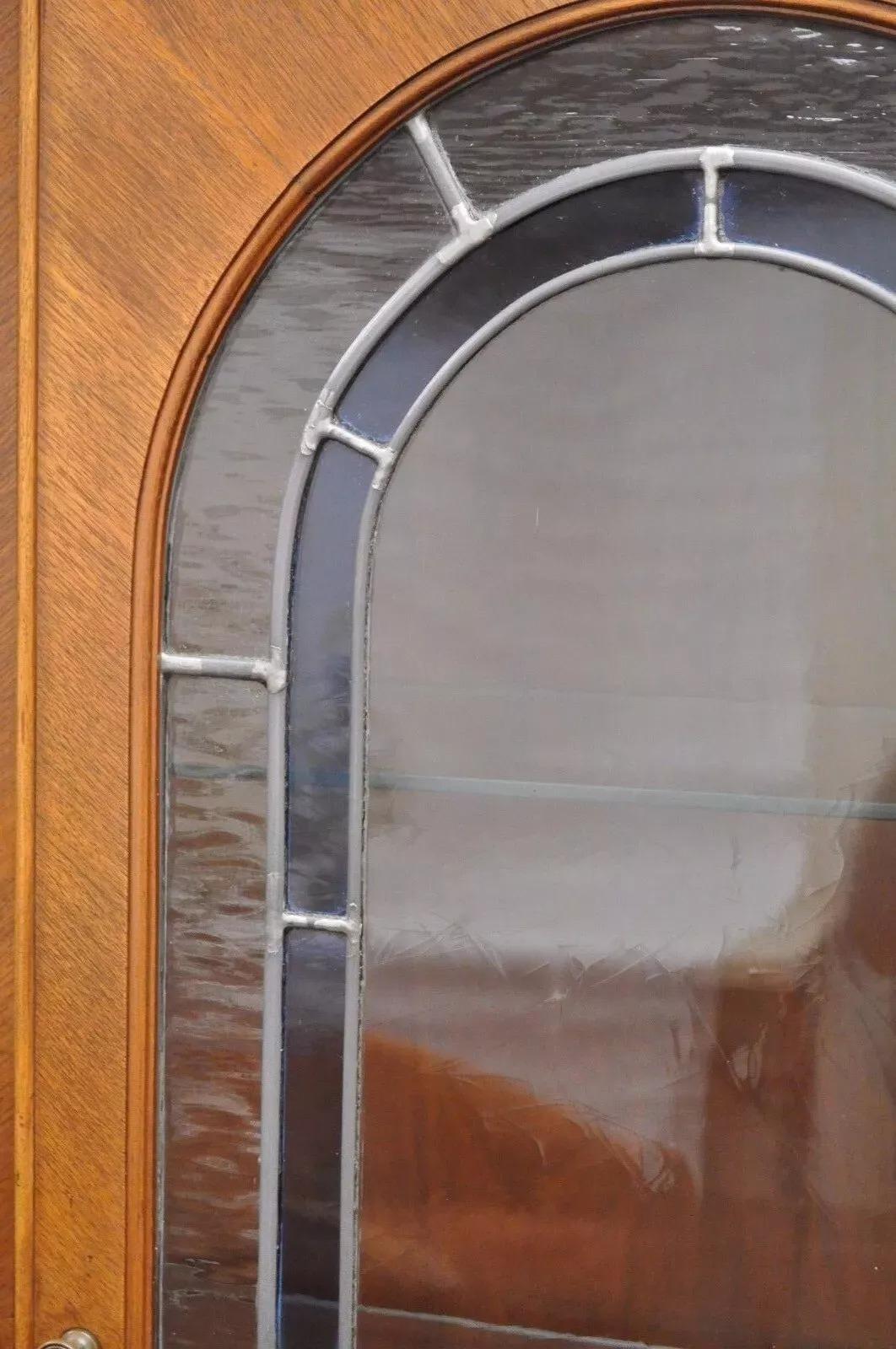 Antique Federal Style Mahogany China Display Cabinet with Stained Glass Doors In Good Condition For Sale In Philadelphia, PA