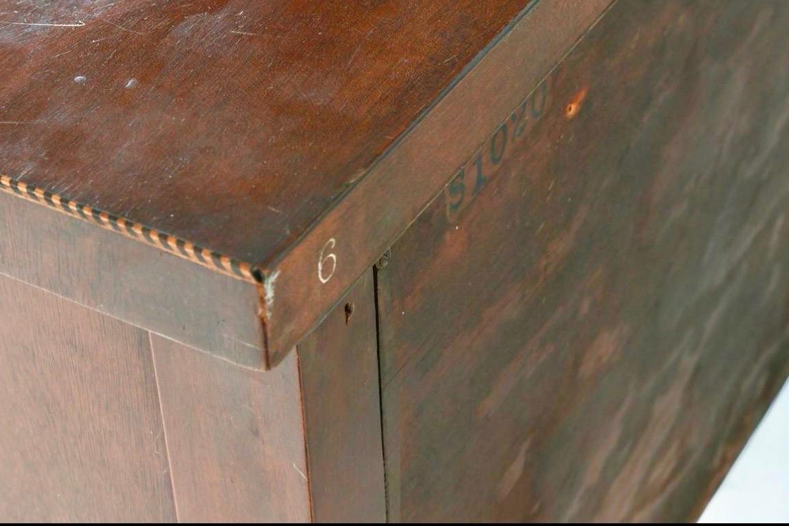 Antica credenza in stile Feder in mogano Credenza Buffet in vendita 1