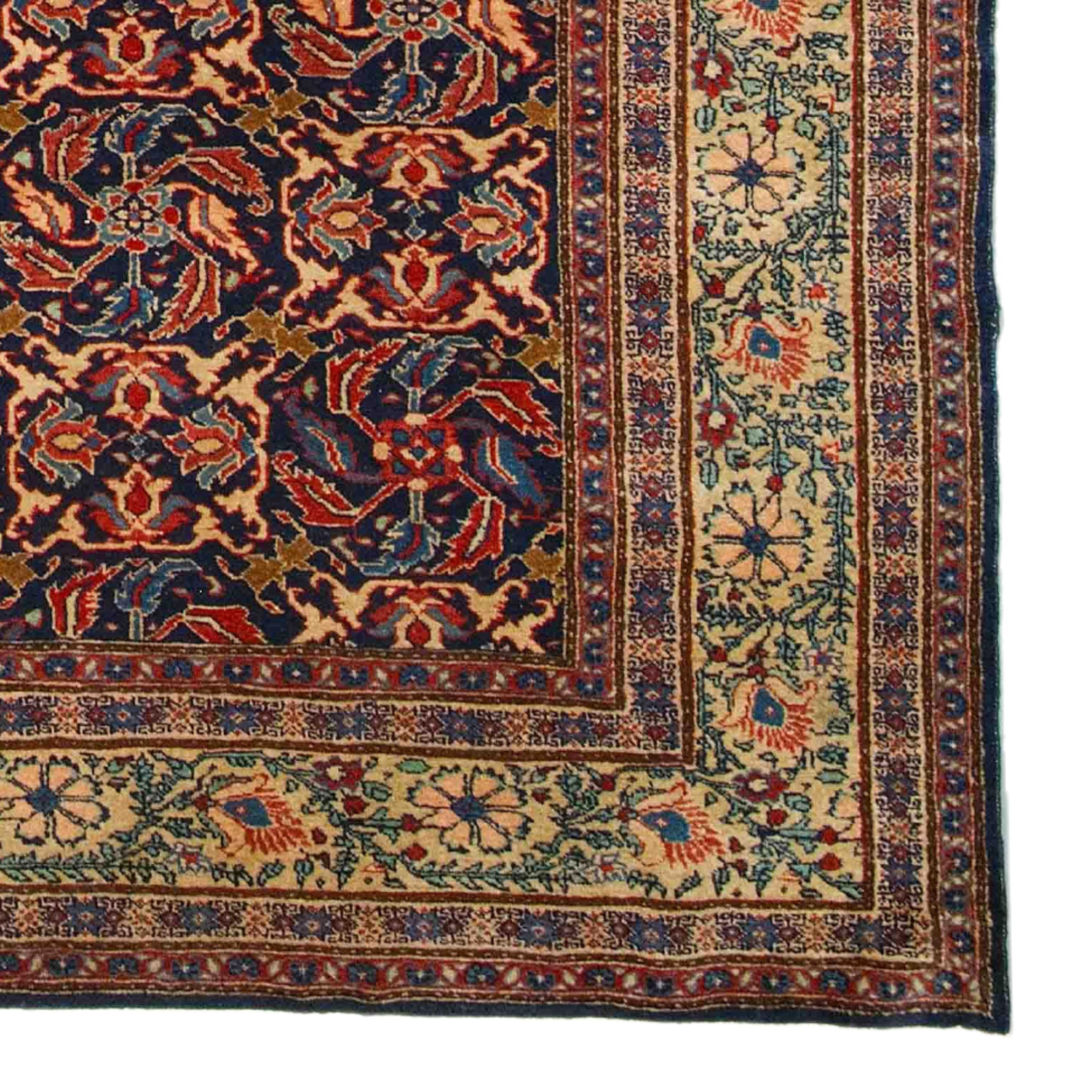 Wool Antique Ferahan Rug - Late 19th Century Ferahan Carpet in Good Condition For Sale