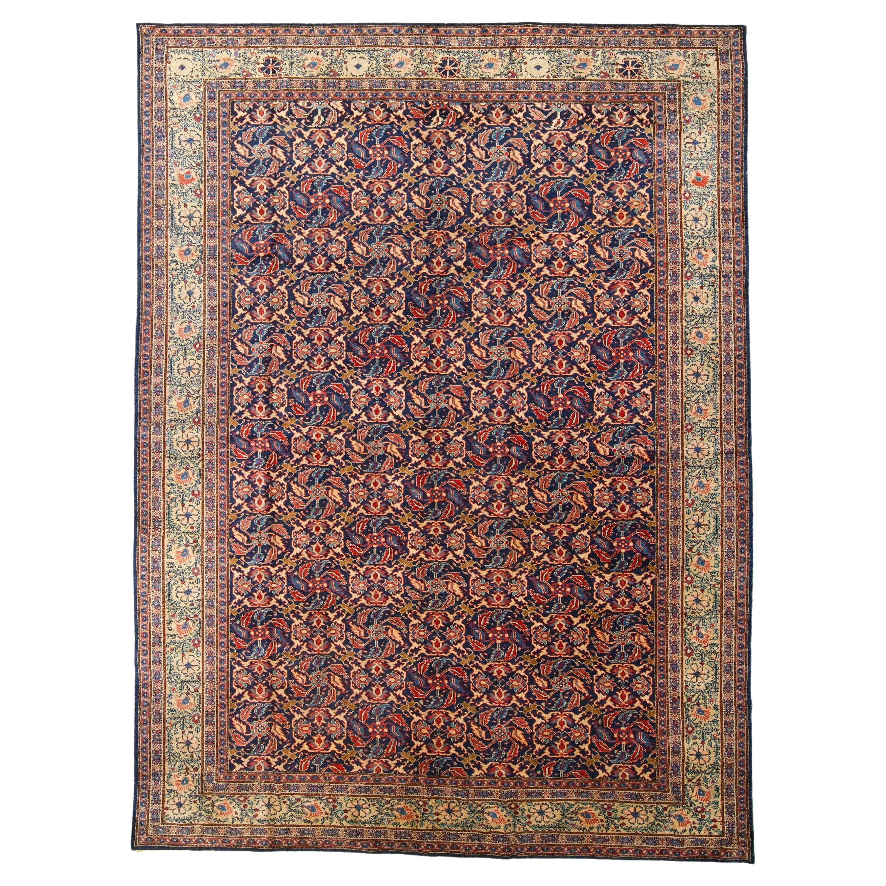 Antique Ferahan Rug - Late 19th Century Ferahan Carpet in Good Condition For Sale