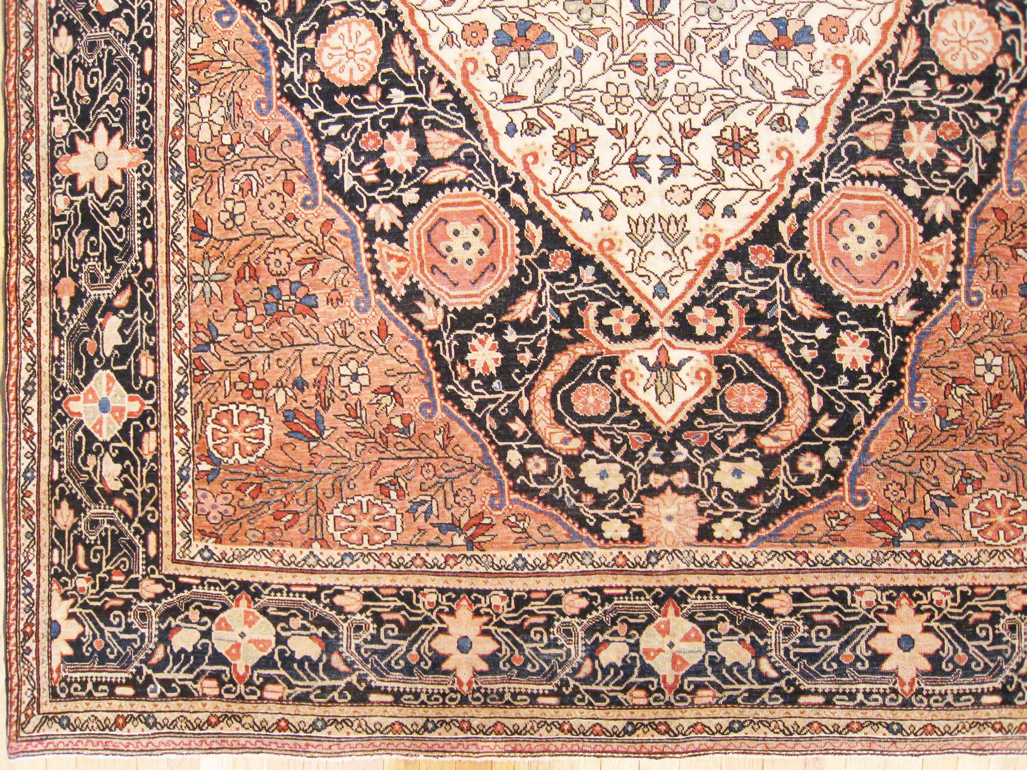 Hand-Knotted Antique Ferahan Sarouk Oriental Rug, in Room Size, with Central Medallion For Sale