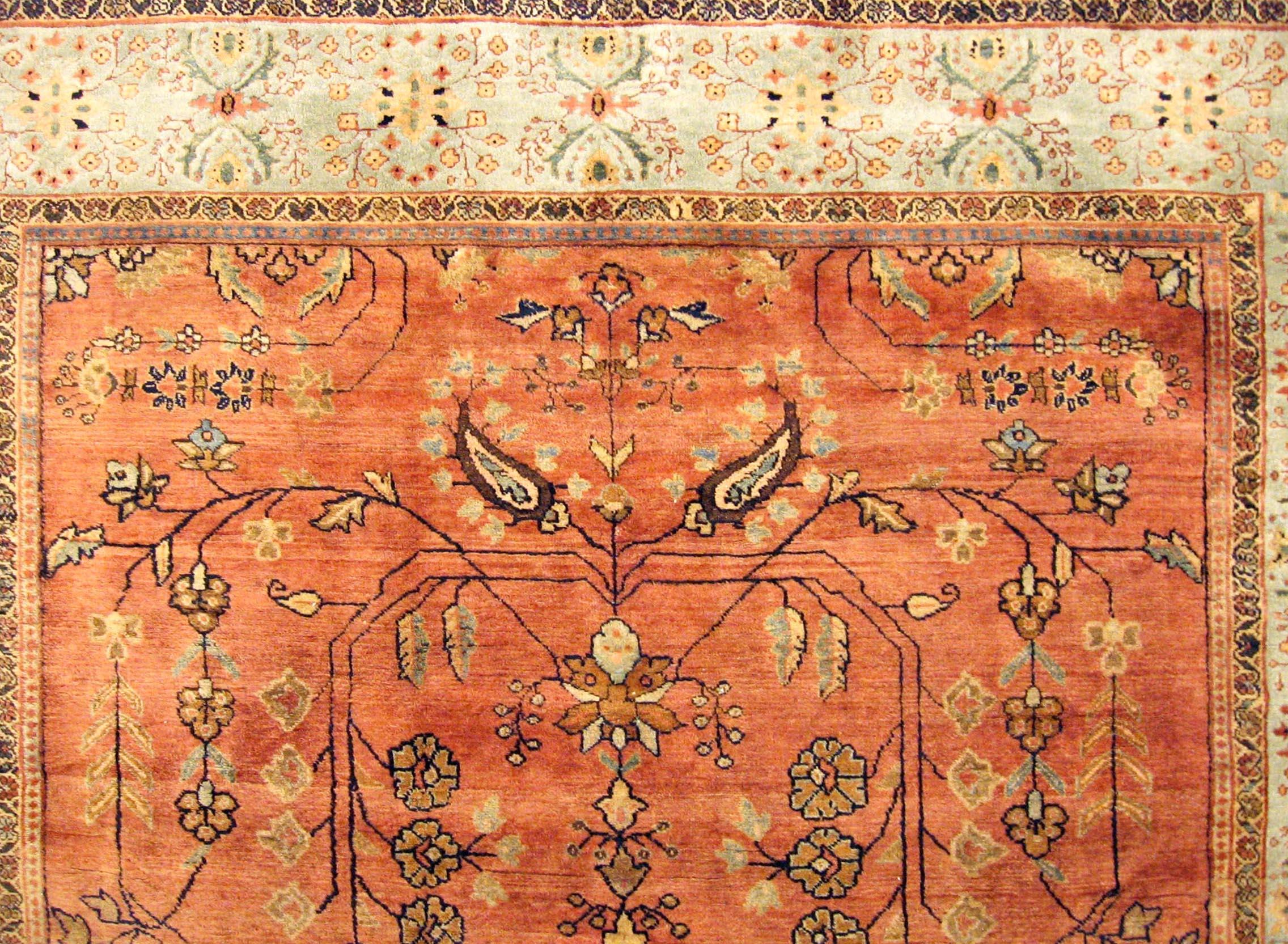 Antique Ferahan Sarouk Oriental Rug, in Room Size, with Floral Design In Good Condition For Sale In New York, NY