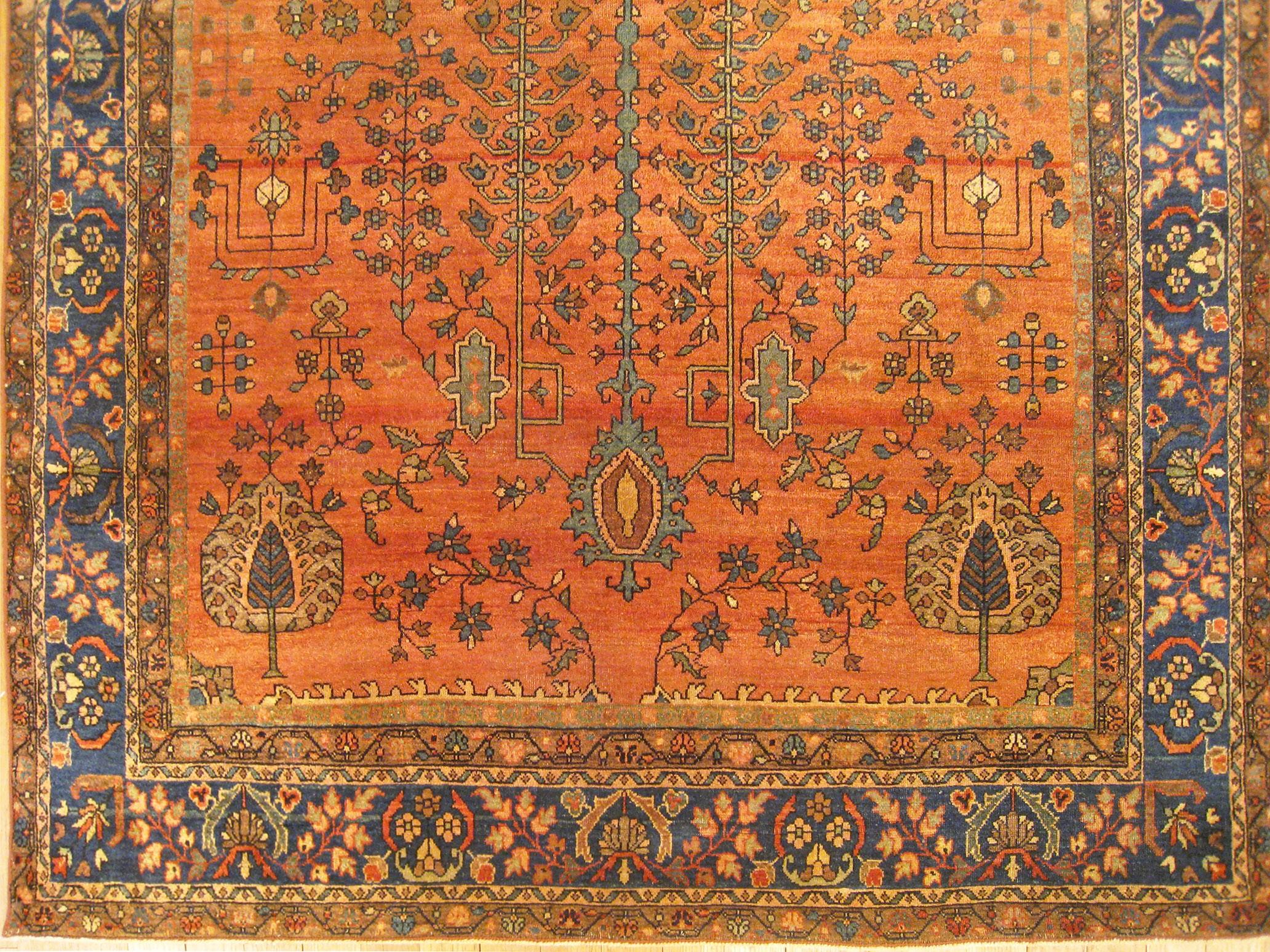 Hand-Knotted Antique Ferahan Sarouk Oriental Rug, in Small Size, with Symmetrical Design