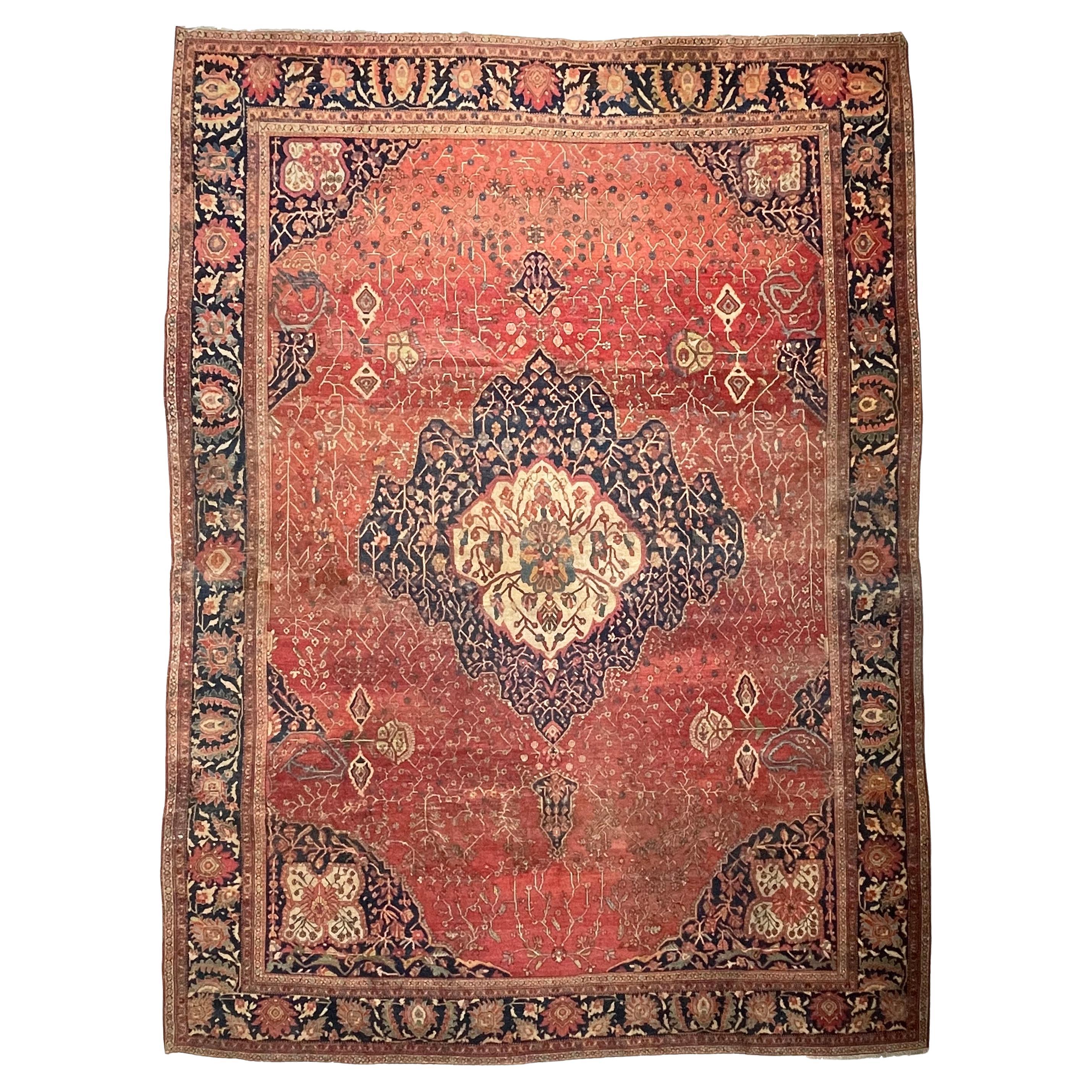 Alfombra antigua Ferahan Sarouk con delicada flora y enredaderas suspendidas, c. 1900