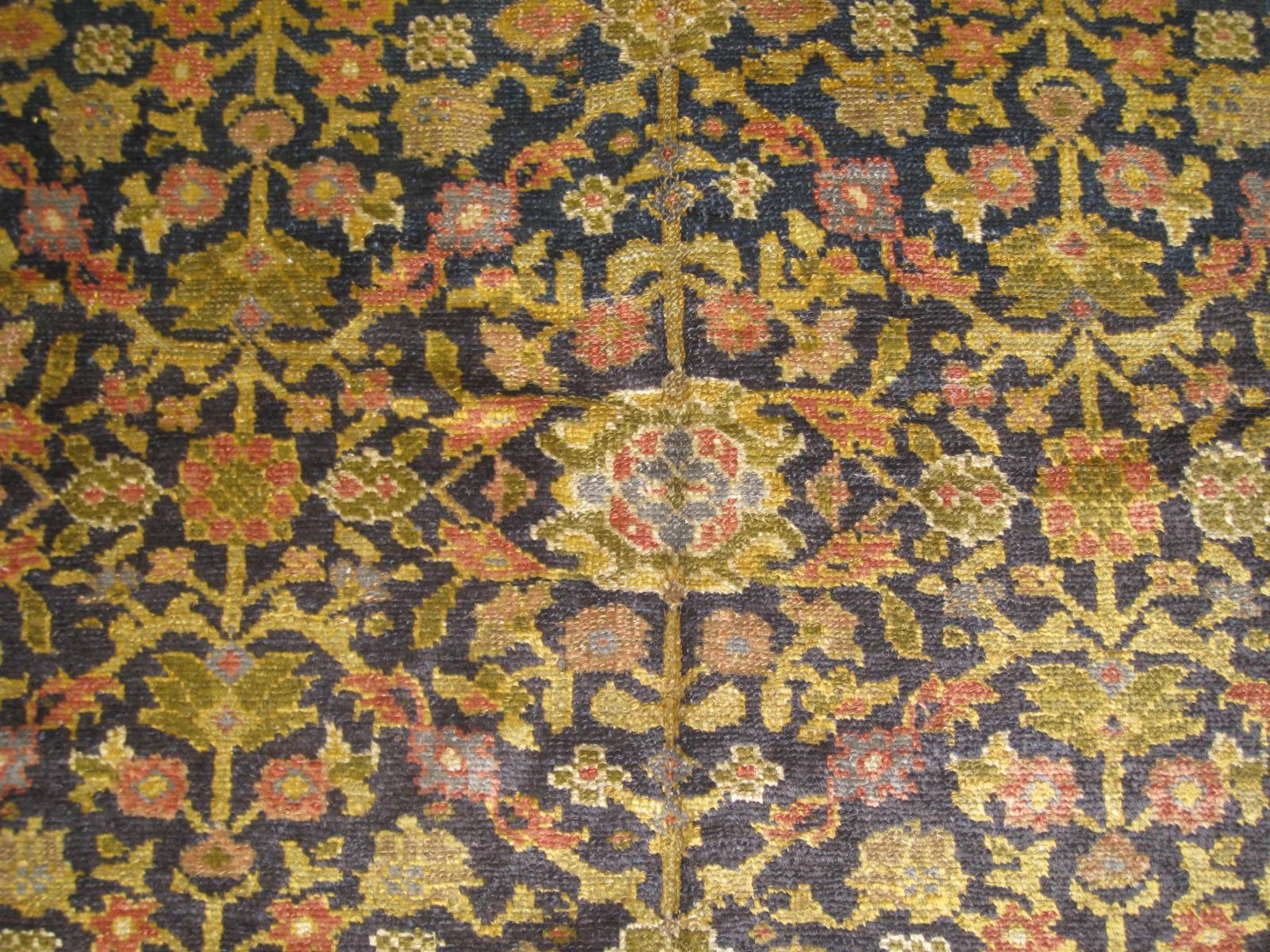 Antiker Fereghan-Teppich (Sarouk Farahan) im Angebot