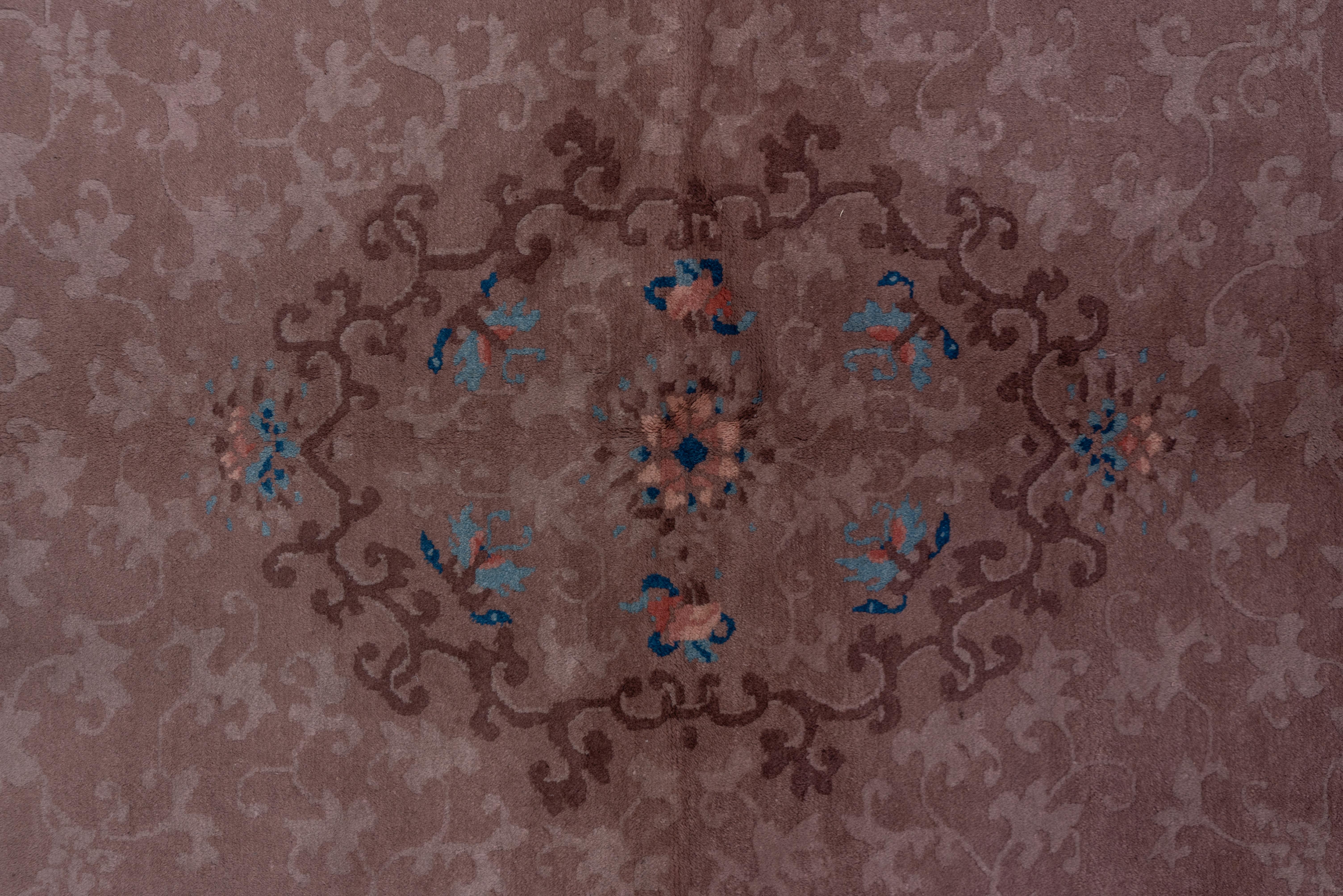 Antiker Fetter chinesischer Teppich mit Allover Vine-Muster (Handgeknüpft) im Angebot