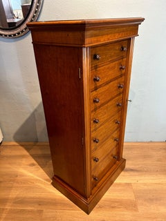 Antique Fiddleback Mahogany Seven Drawer Lockable Wellington Chest c1850