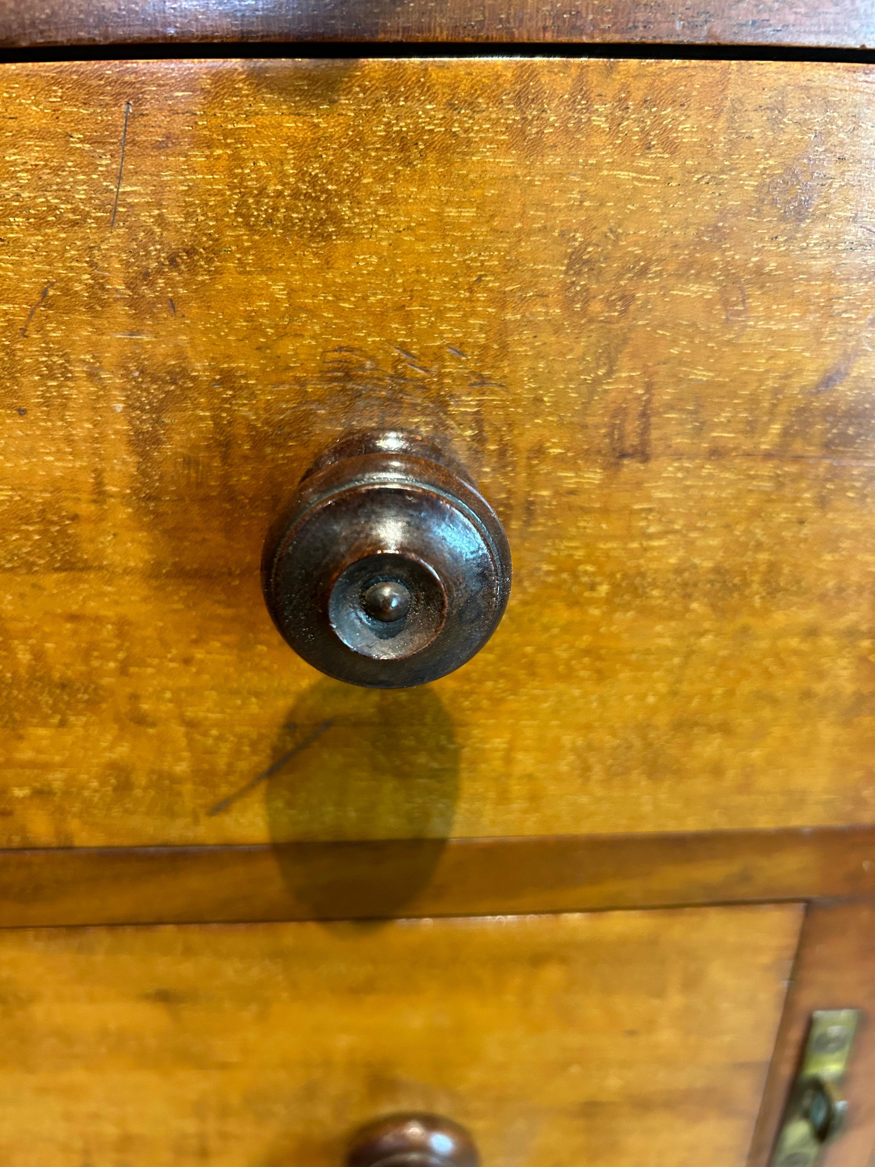 Antique Fiddleback Mahogany Seven Drawer Lockable Wellington Chest c1850 1