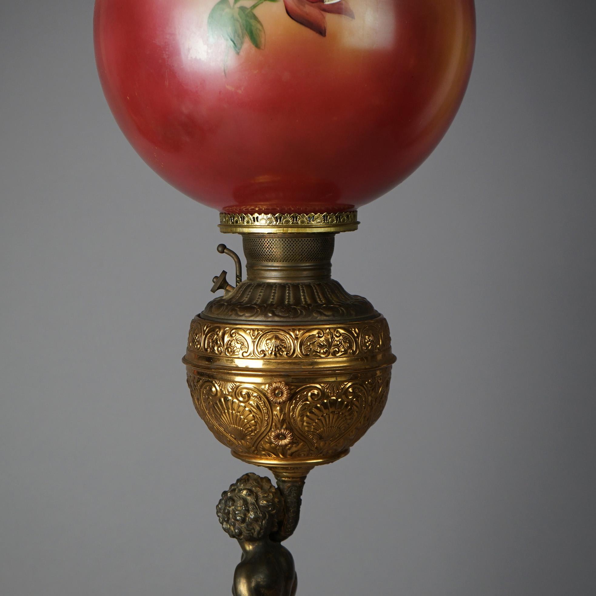 Antike figurale Lampe aus Messing und vergoldetem Metall mit handbemalter Schirm, um 1890 im Angebot 5