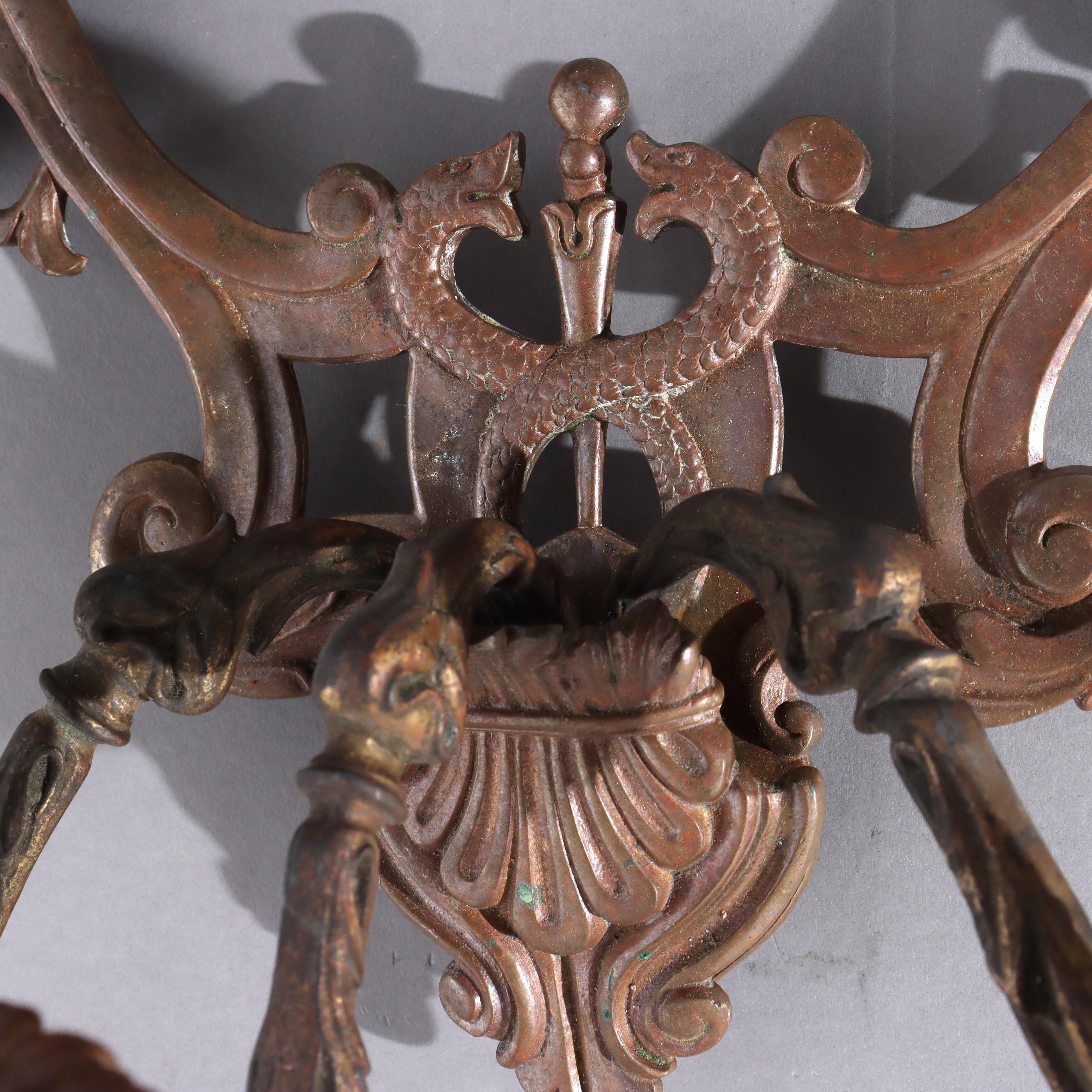 Ancienne applique murale figurative en bronze à trois lumières représentant le dieu grec Mercure, vers 1880 en vente 3
