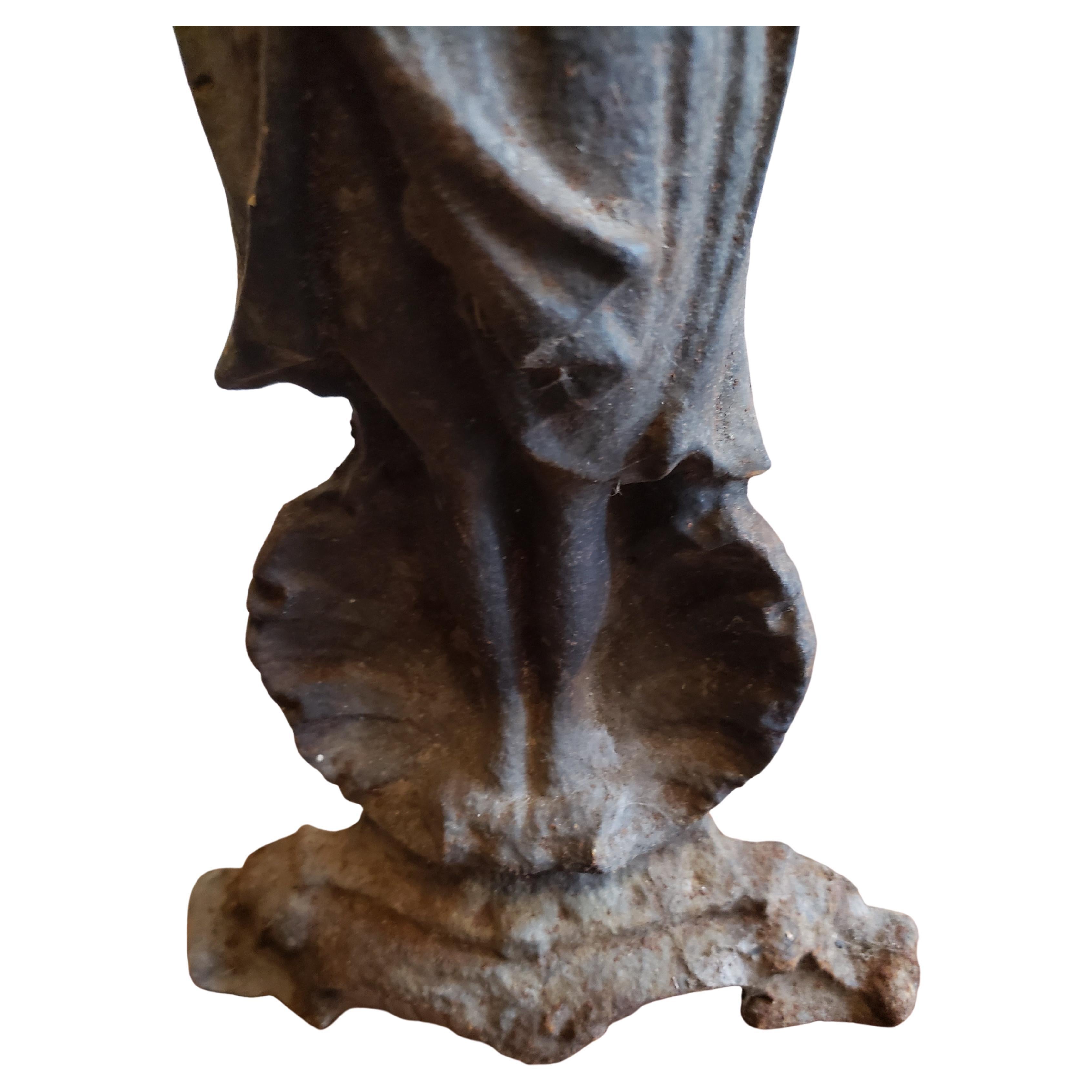 Antike figurale Kamin Andersons aus Gusseisen und Schmiedeeisen, um 1860, ein Paar (amerikanisch) im Angebot