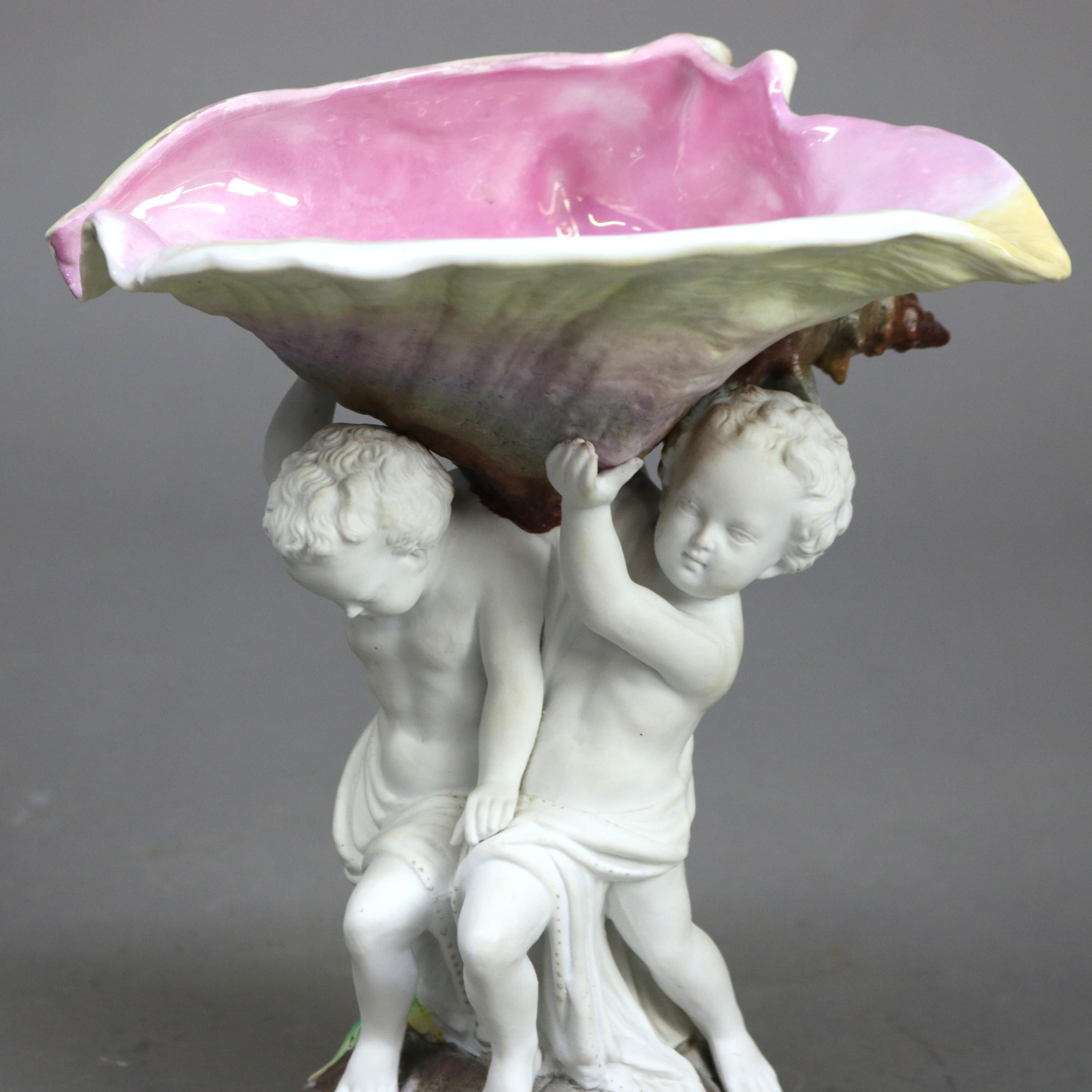 Porcelaine Compotier ancien en porcelaine biscuit avec chérubins et coquillages, vers 1890 en vente