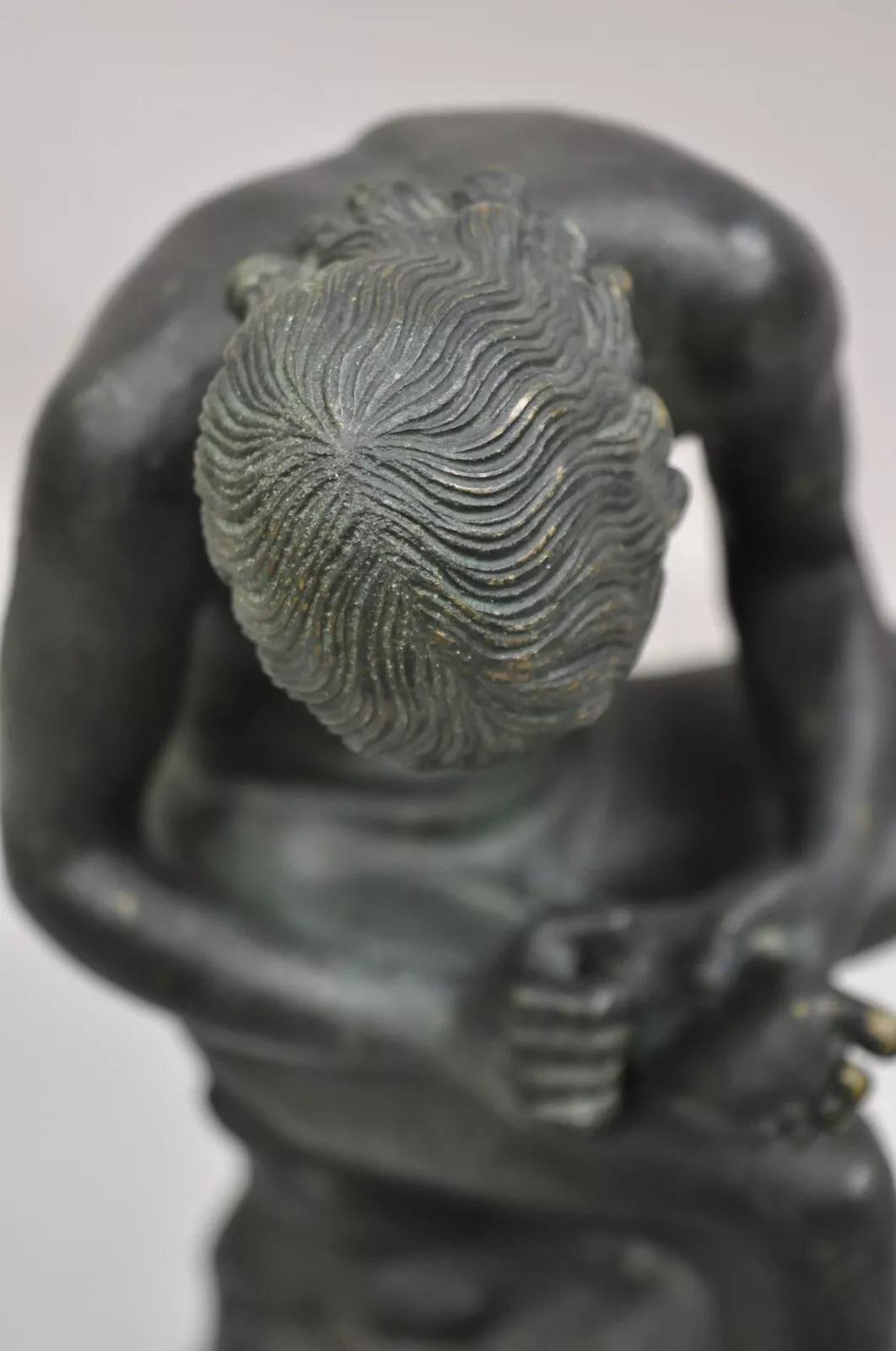 Antique French Bronze Spinario Boy With Thorn (Ragazzo Spinario con Spina) Scultura da 10,5 pollici in vendita 1