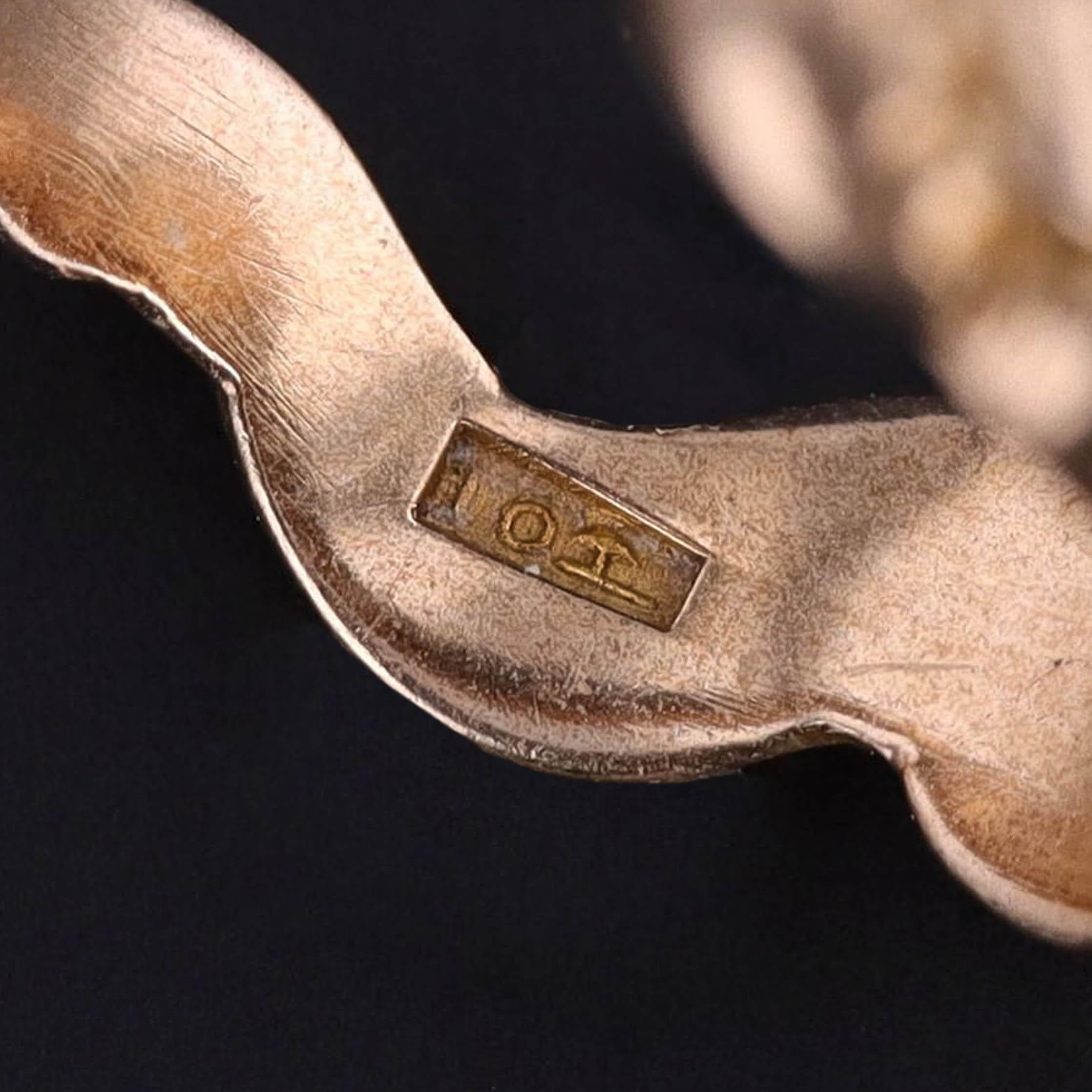 Antique Figural Signet Ring of 10k Gold 2