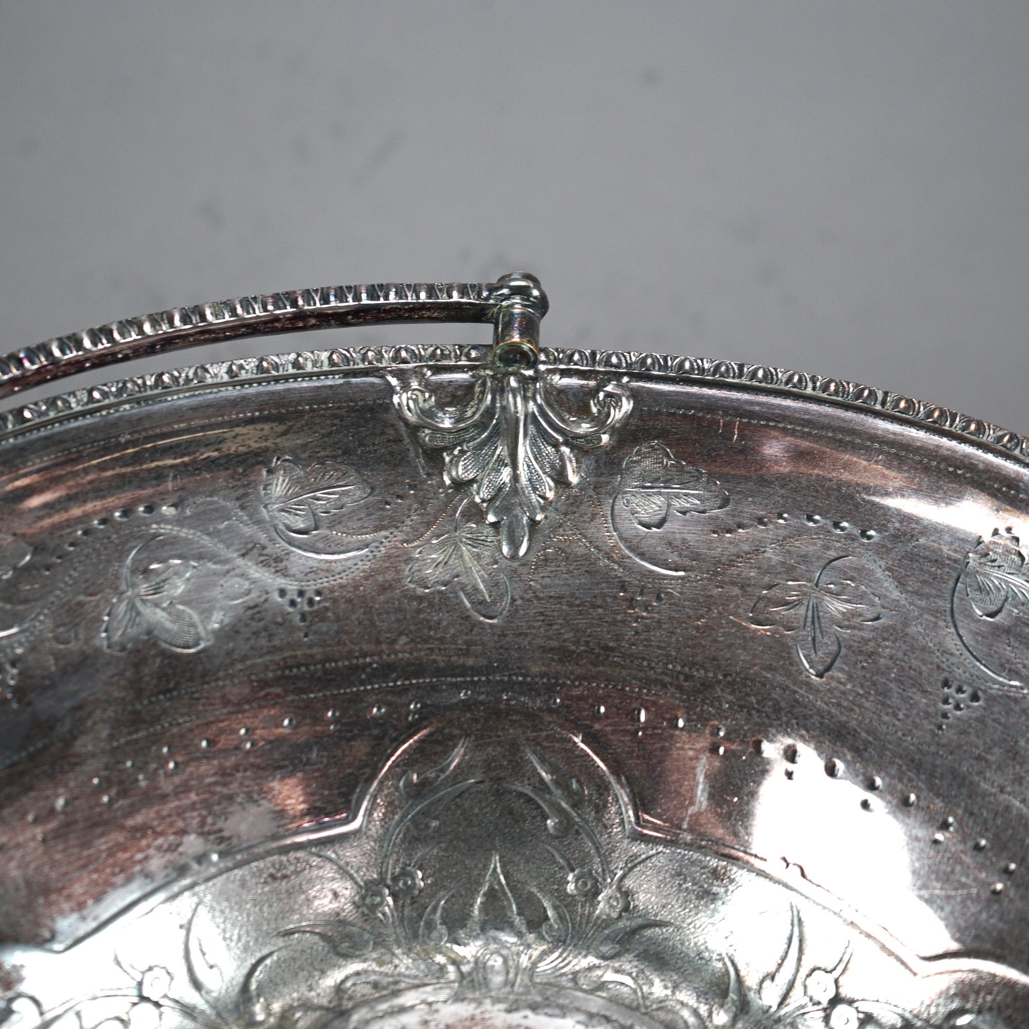 Antica Fruttiera figurata placcata in argento C1890 in vendita 4
