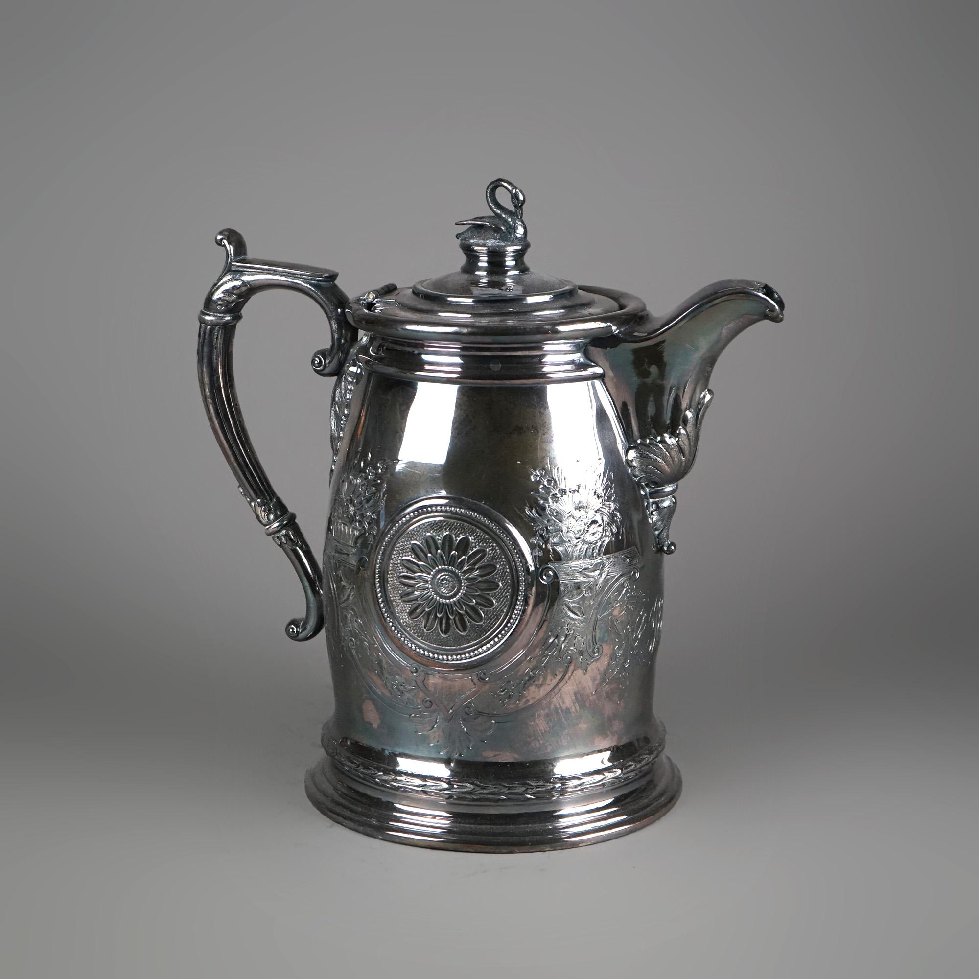 Plaqué argent Pichet à eau insufflé figuratif ancien en métal argenté C1890 en vente