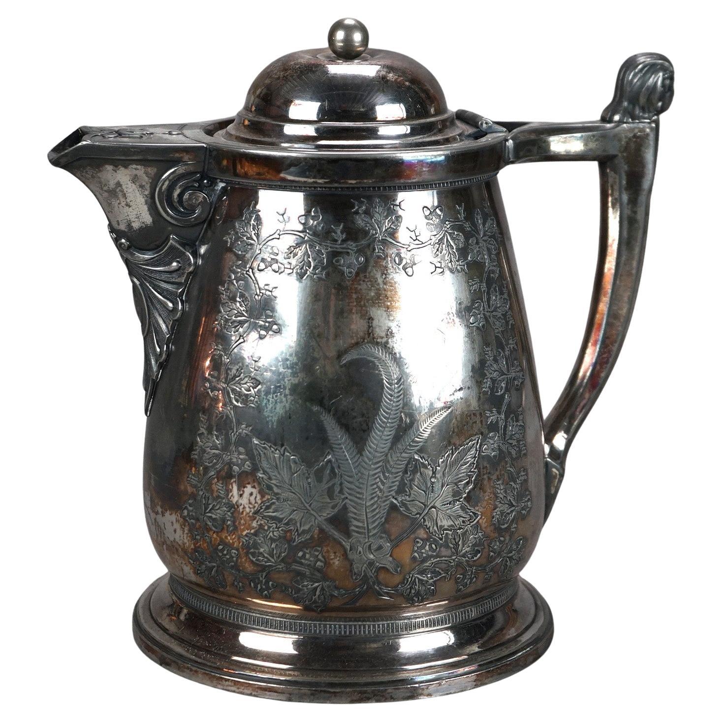 Antigua jarra figurada plateada C1890