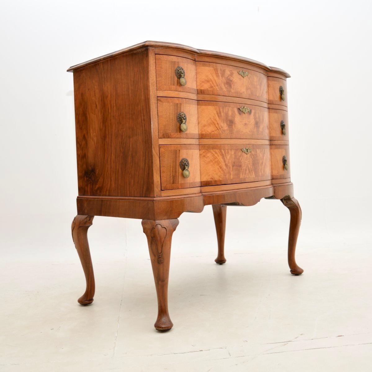Queen Anne Antique Figured Walnut Chest of Drawers For Sale