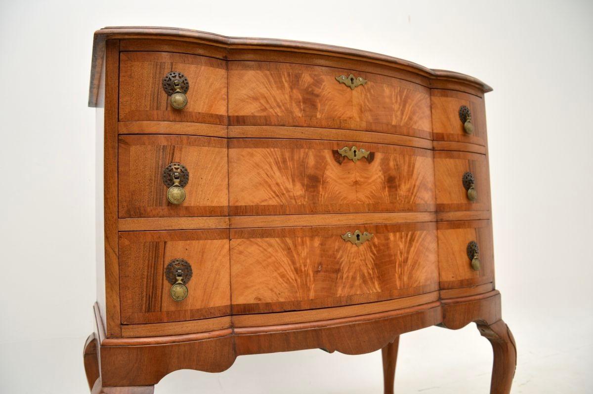 Antique Figured Walnut Chest of Drawers For Sale 3