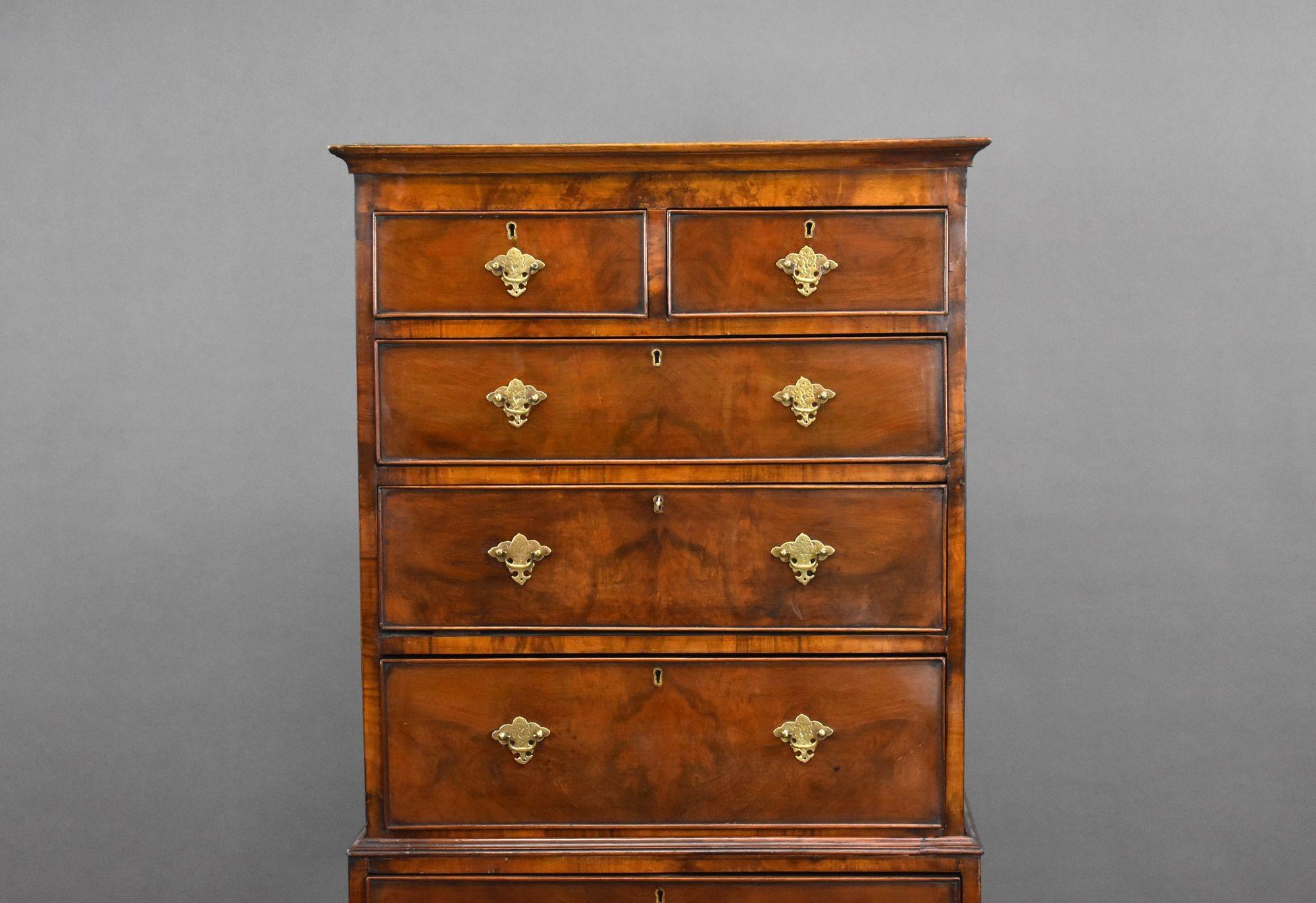 XX secolo Antique Figured Walnut Chest on Chest in vendita