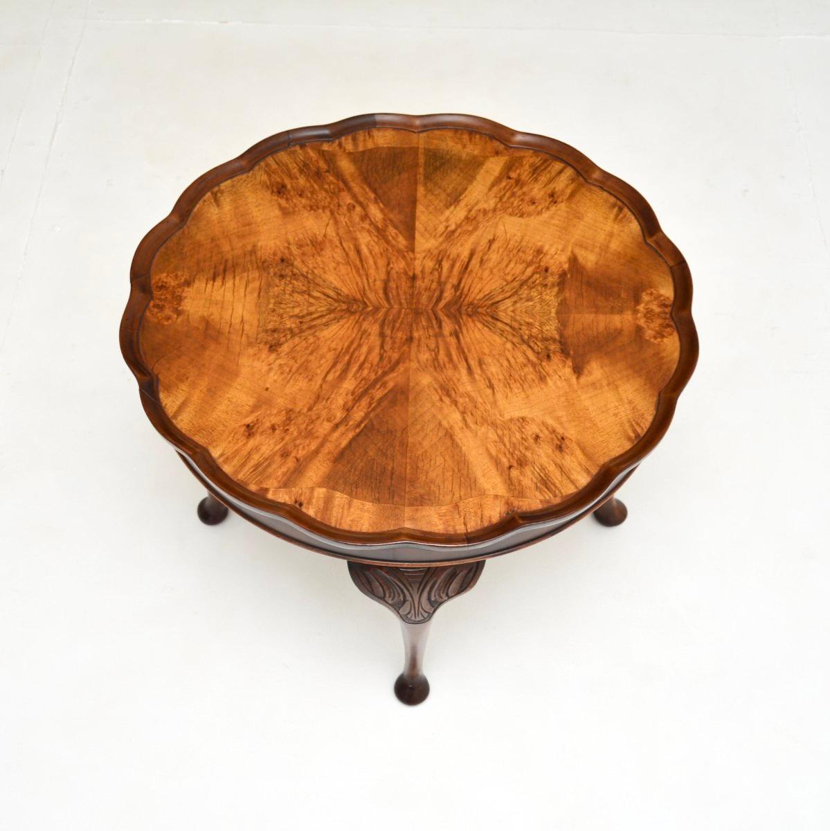 British Antique Figured Walnut Pie Crust Coffee Table For Sale