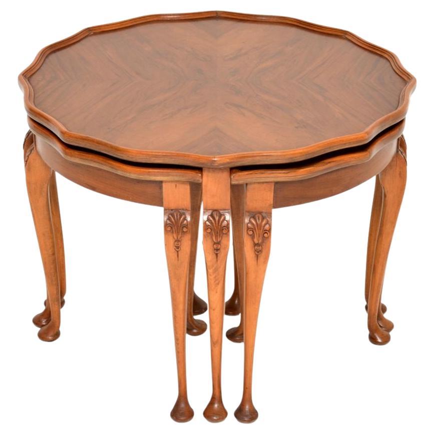 Antique Figured Walnut Pie Crust Nesting Coffee Table For Sale