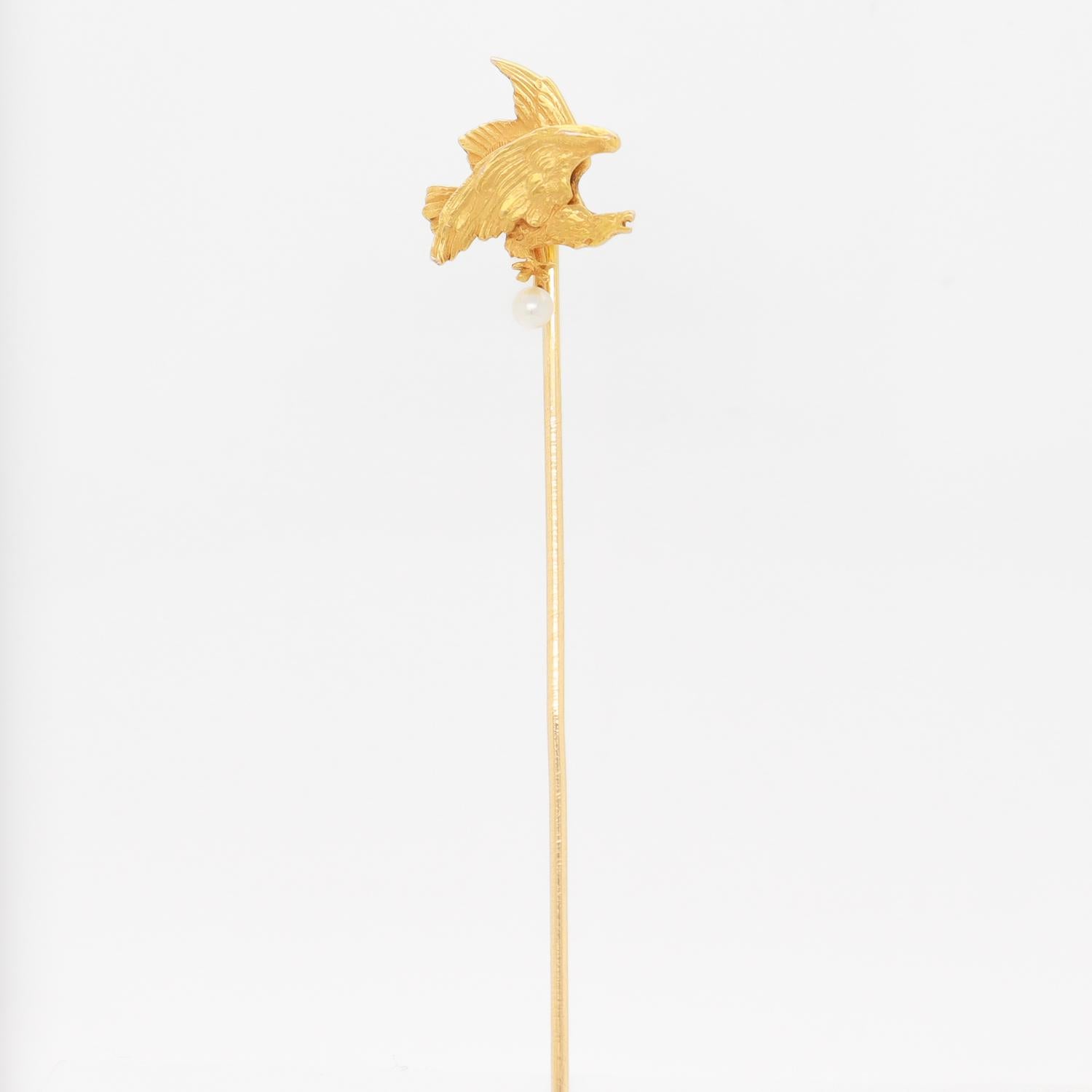 Antique Figurial 14K Gold & Seed Pearl American Bald Eagle Stickpin In Good Condition For Sale In Philadelphia, PA