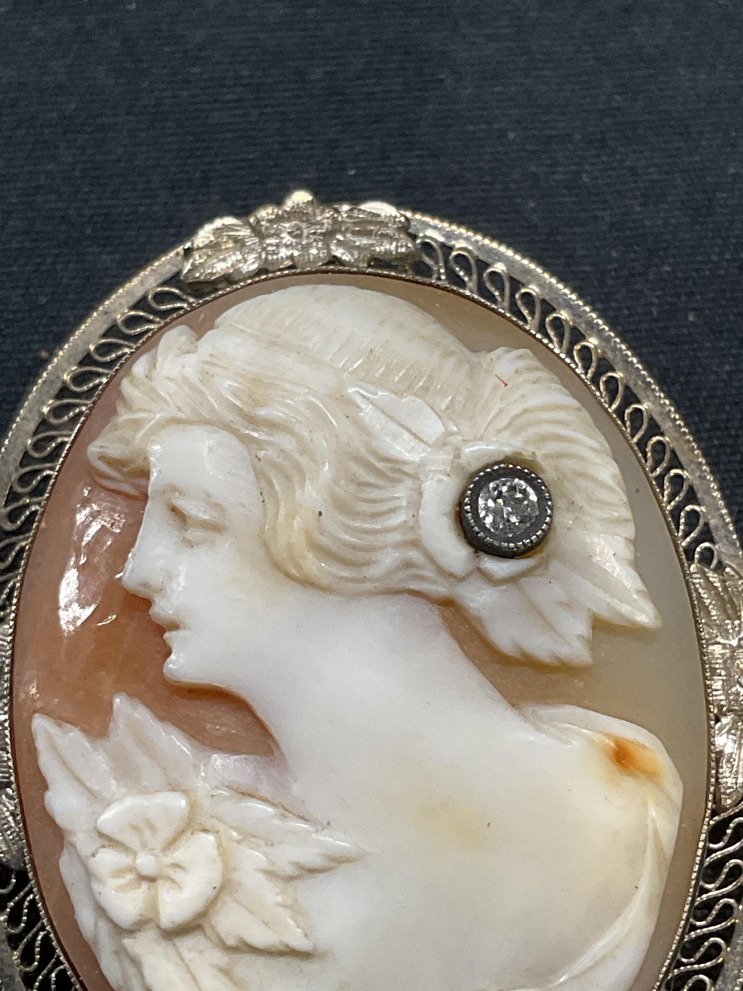 Antique Filigree Carved Shell Cameo 14K White Gold  Brooch Pendant with Diamond In Good Condition For Sale In New York, NY