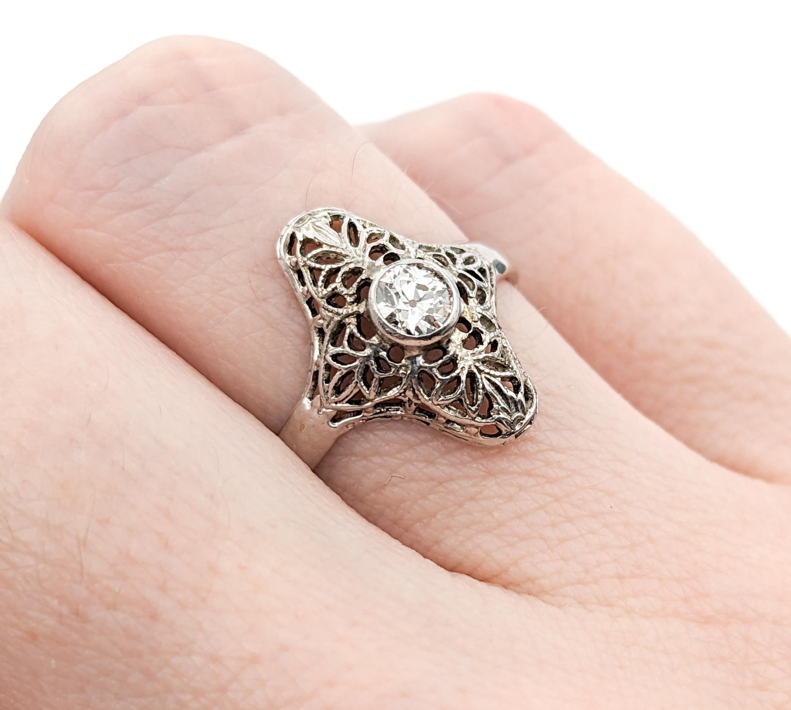 Antique Filigree Diamond Ring Art Deco Style Ring In White Gold For Sale 4