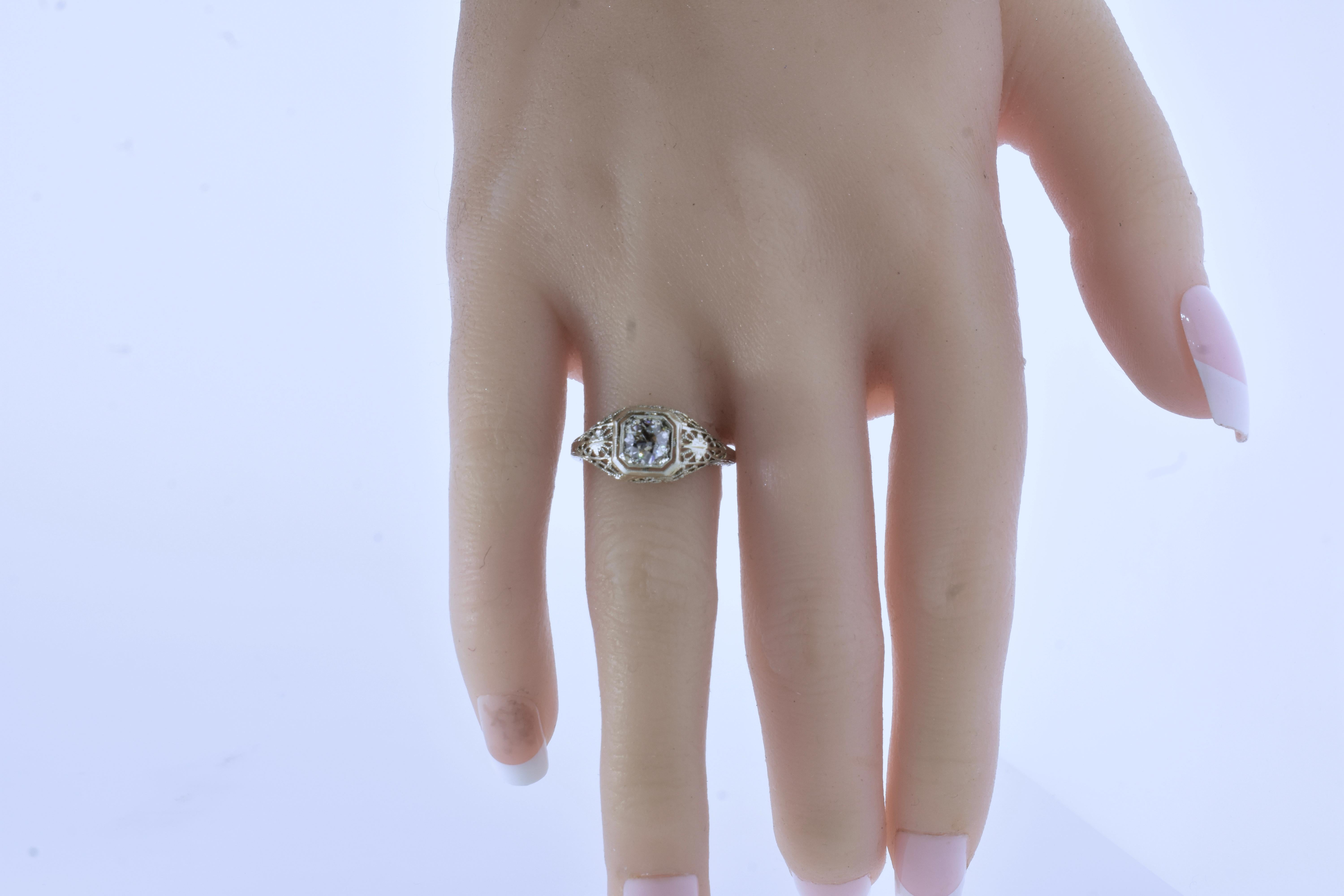 Antique Filigree Fine .65 Ct. Diamond and 18K White Gold Ring, American, c. 1920 In Excellent Condition For Sale In Aspen, CO